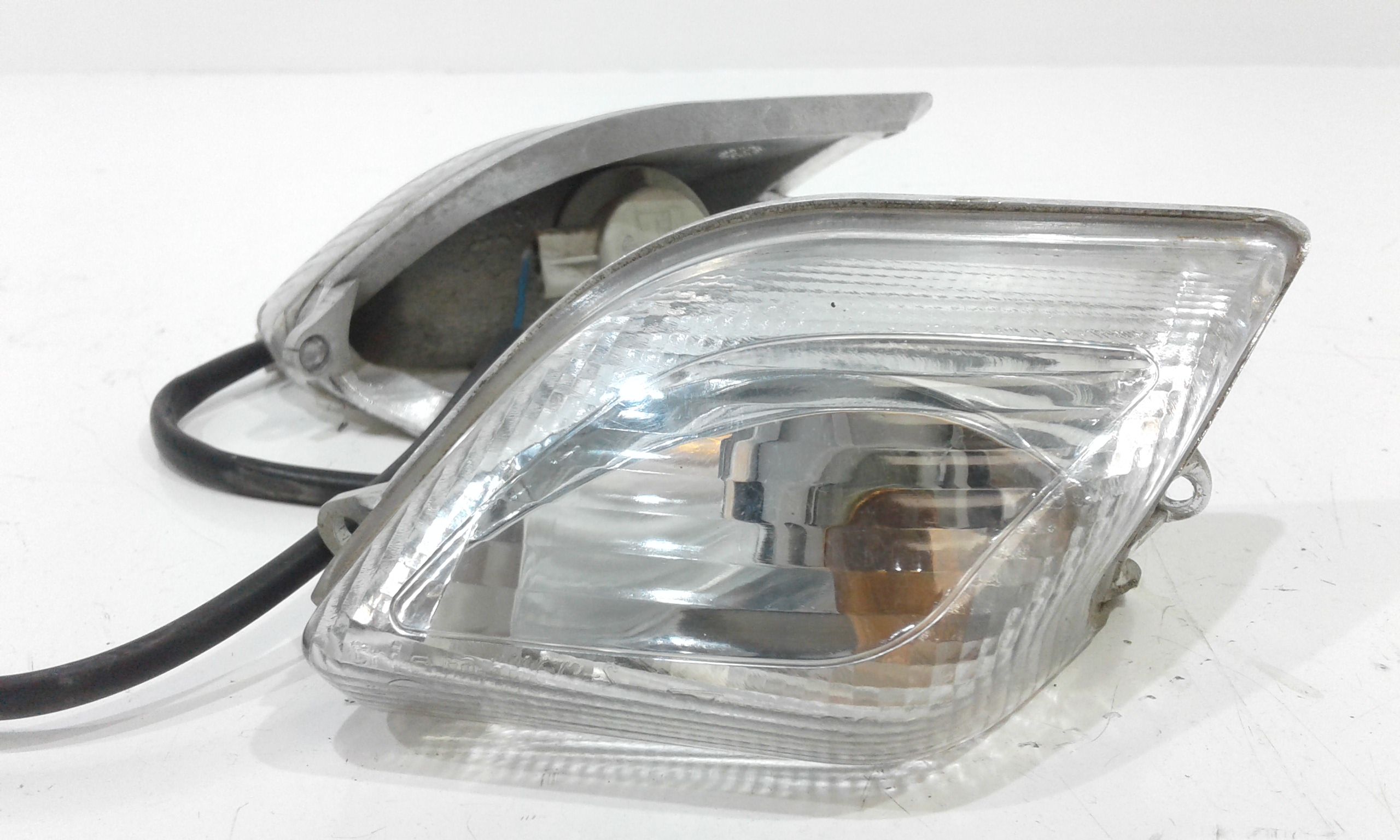 Coppia frecce anteriori PIAGGIO Carnaby 200cc.