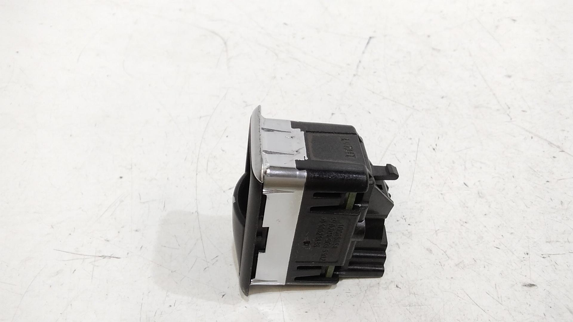 Pulsantiera Anteriore Destra Passeggero MERCEDES Classe C S. Wagon W204 2 Serie