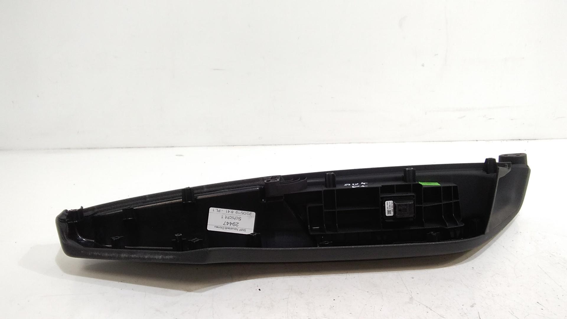 Pulsantiera Anteriore Destra Passeggero AUDI A4 Avant (8W5)