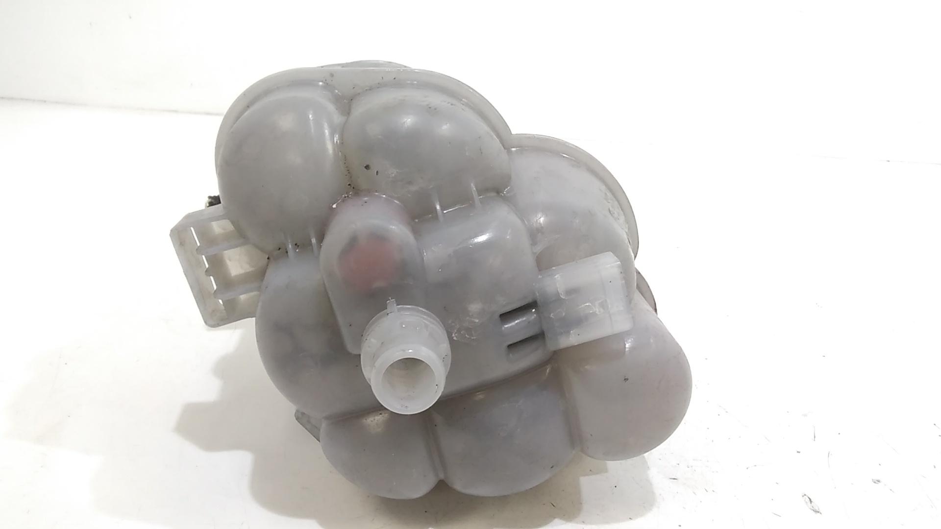 Vaschetta liquido radiatore AUDI A4 Avant (8W5)