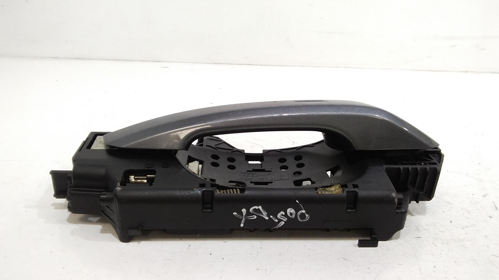 Maniglia esterna Posteriore Destra AUDI A4 Avant (8W5)