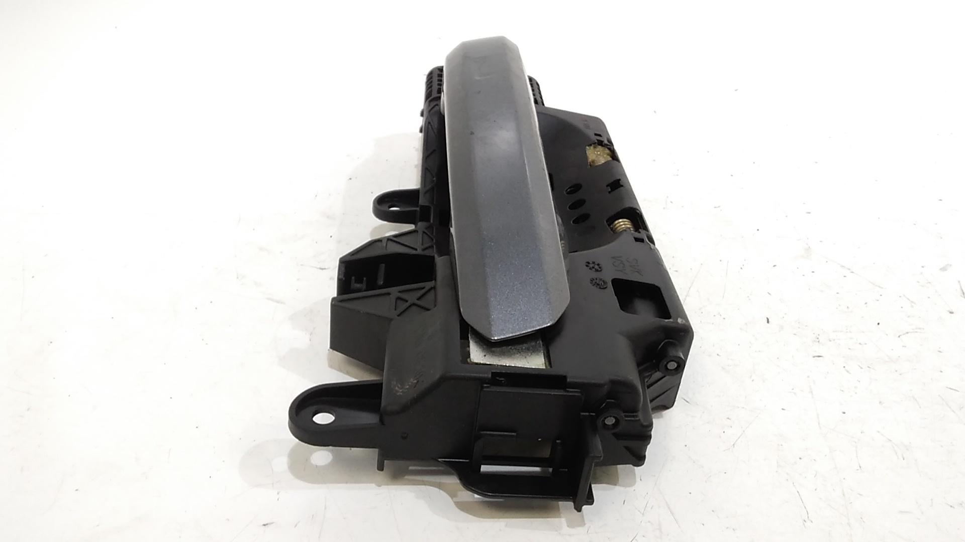 Maniglia esterna Posteriore Destra AUDI A4 Avant (8W5)