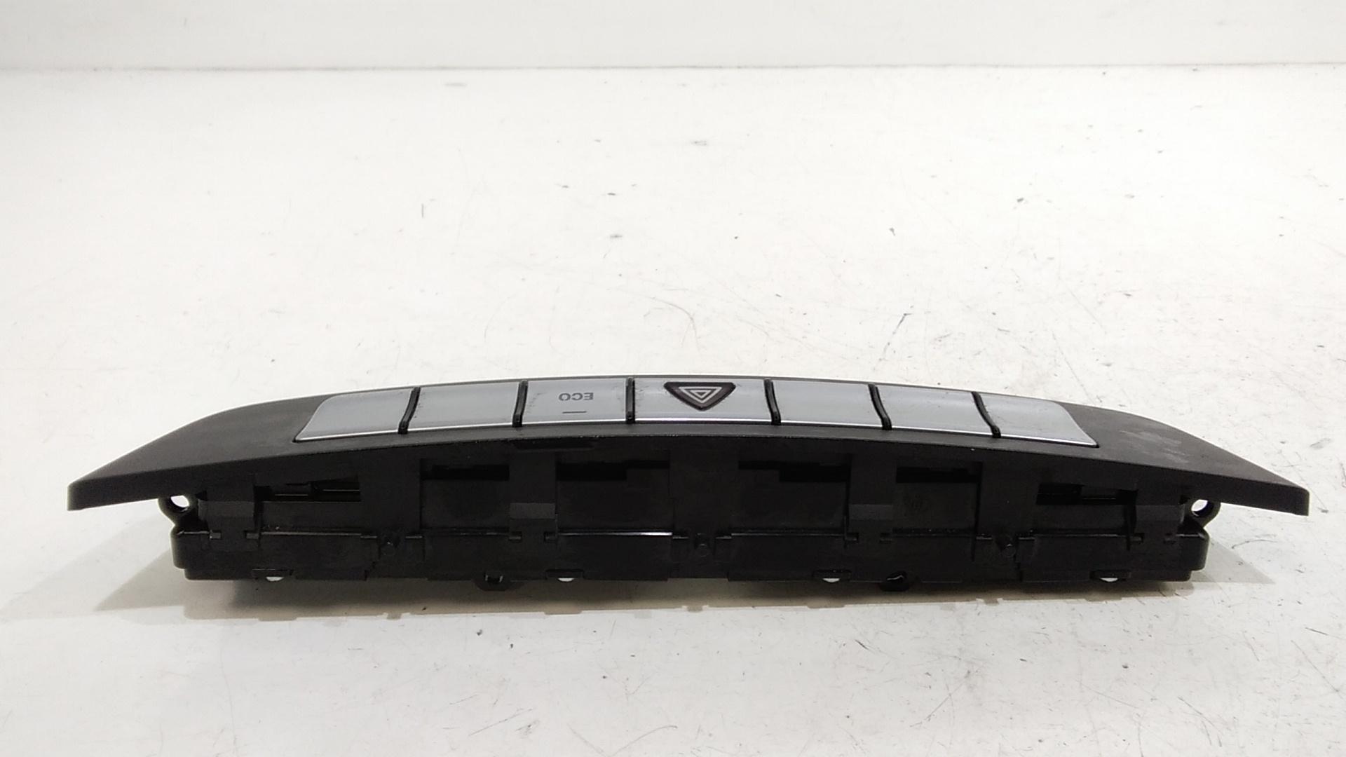 Pulsantiera Centrale MERCEDES Classe C S. Wagon W204 2 Serie