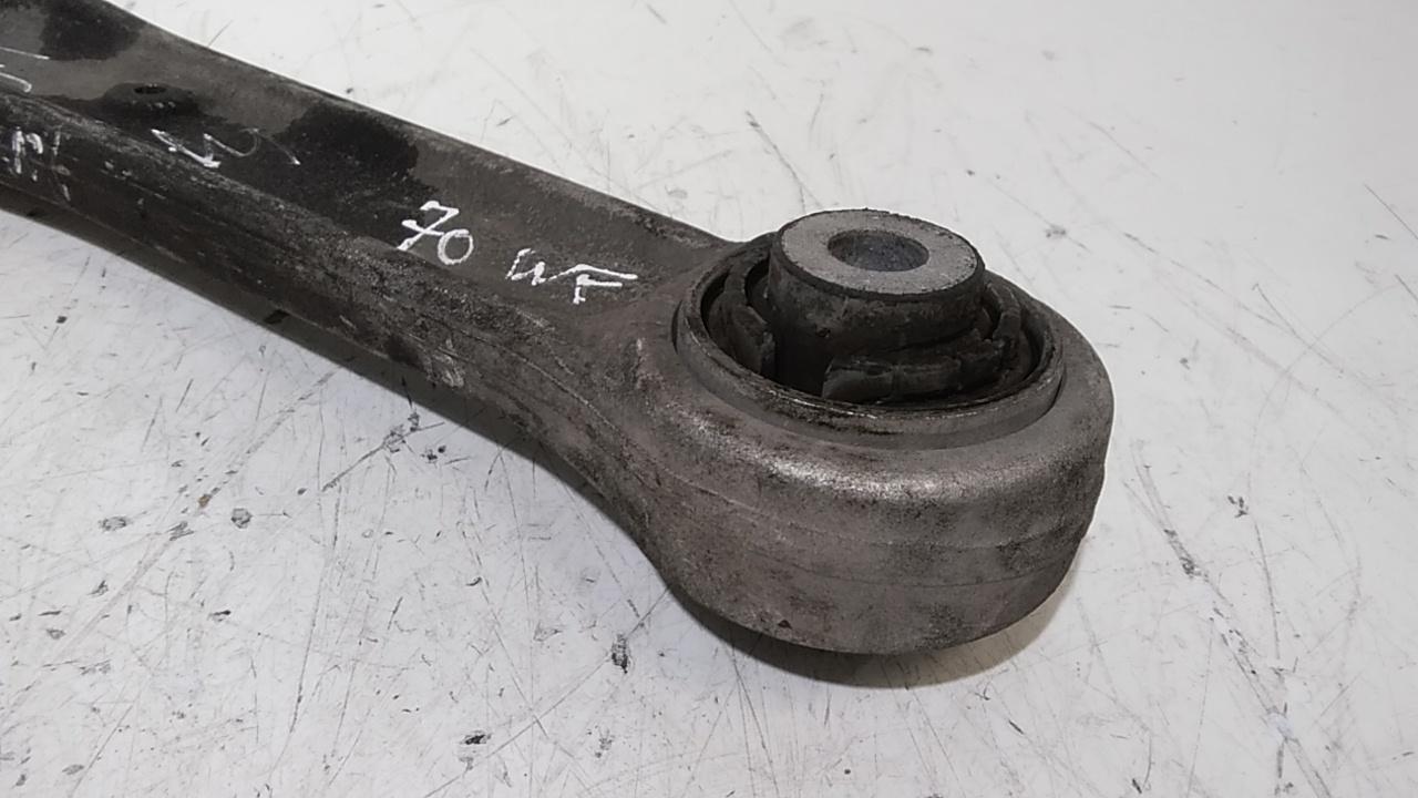 Braccio Oscillante anteriore Sinistro AUDI A4 Avant (8W5)