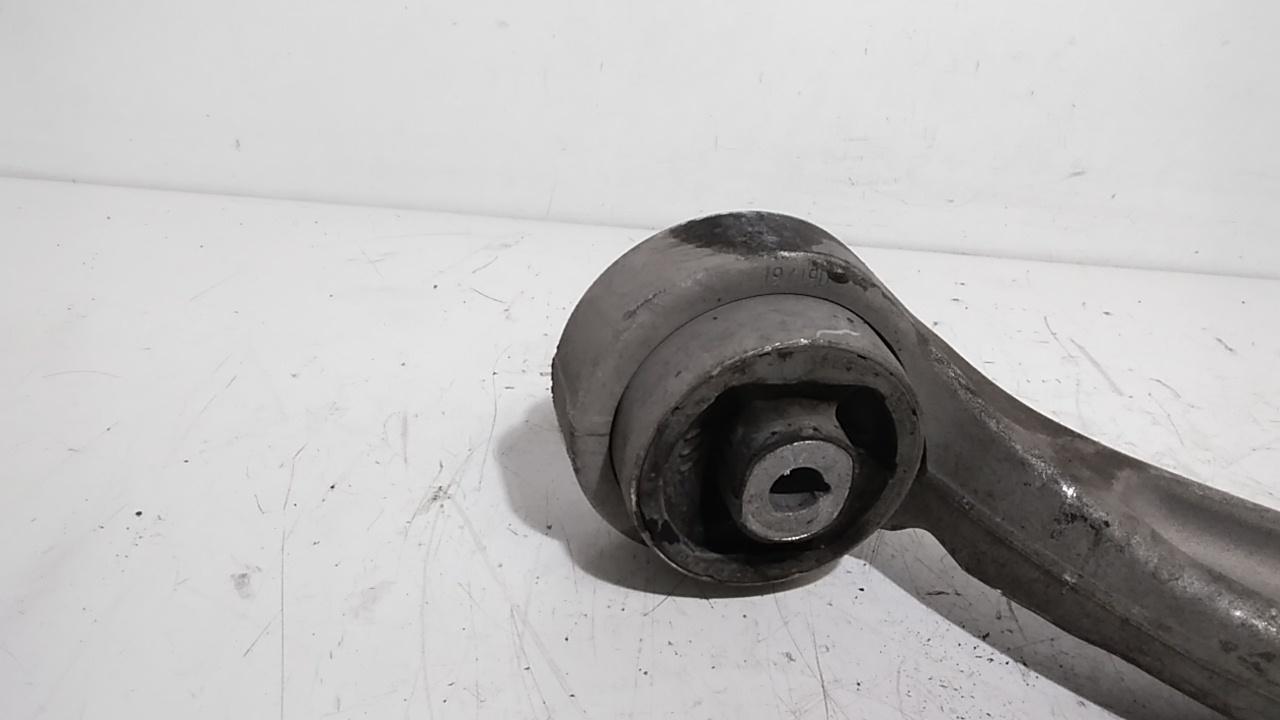 Braccio Oscillante anteriore destro AUDI A4 Avant (8W5)