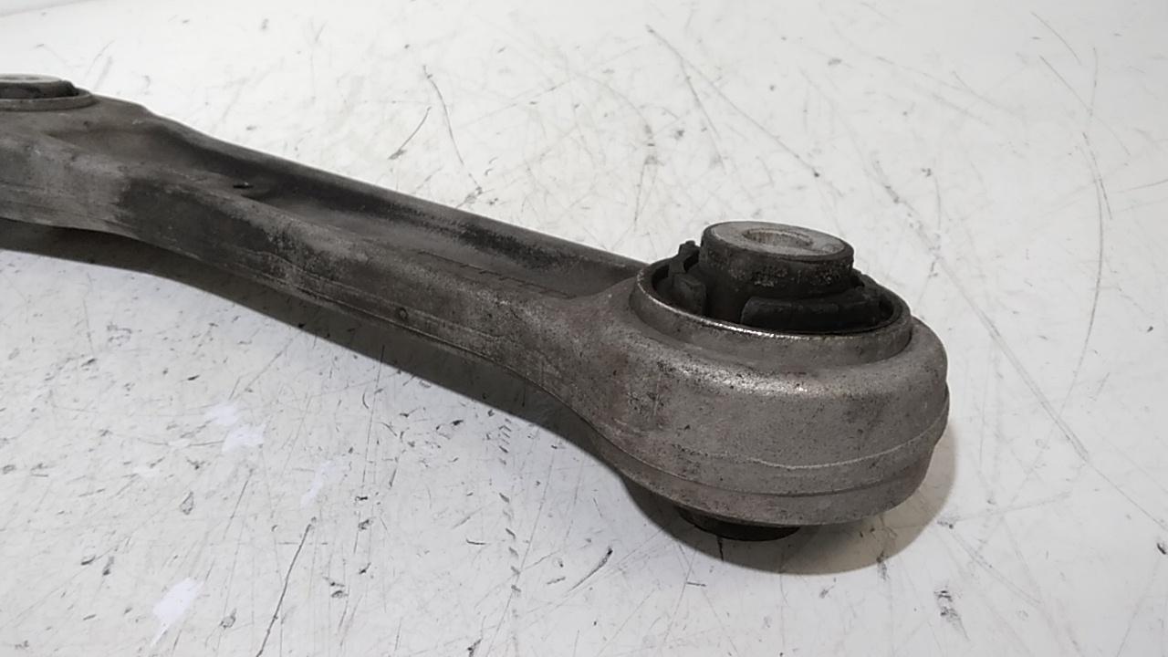 Braccio Oscillante anteriore destro AUDI A4 Avant (8W5)