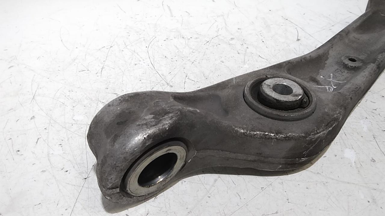 Braccio Oscillante anteriore destro AUDI A4 Avant (8W5)