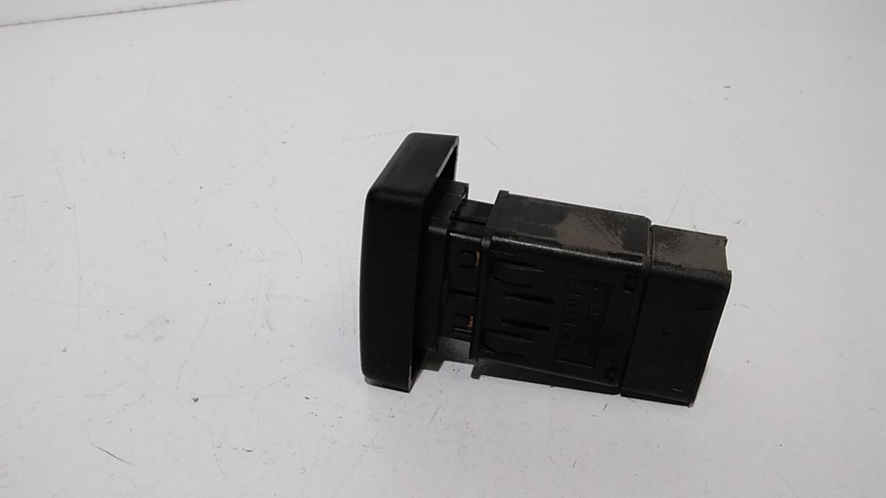 Pulsante luci di emergenza DACIA Logan MCV