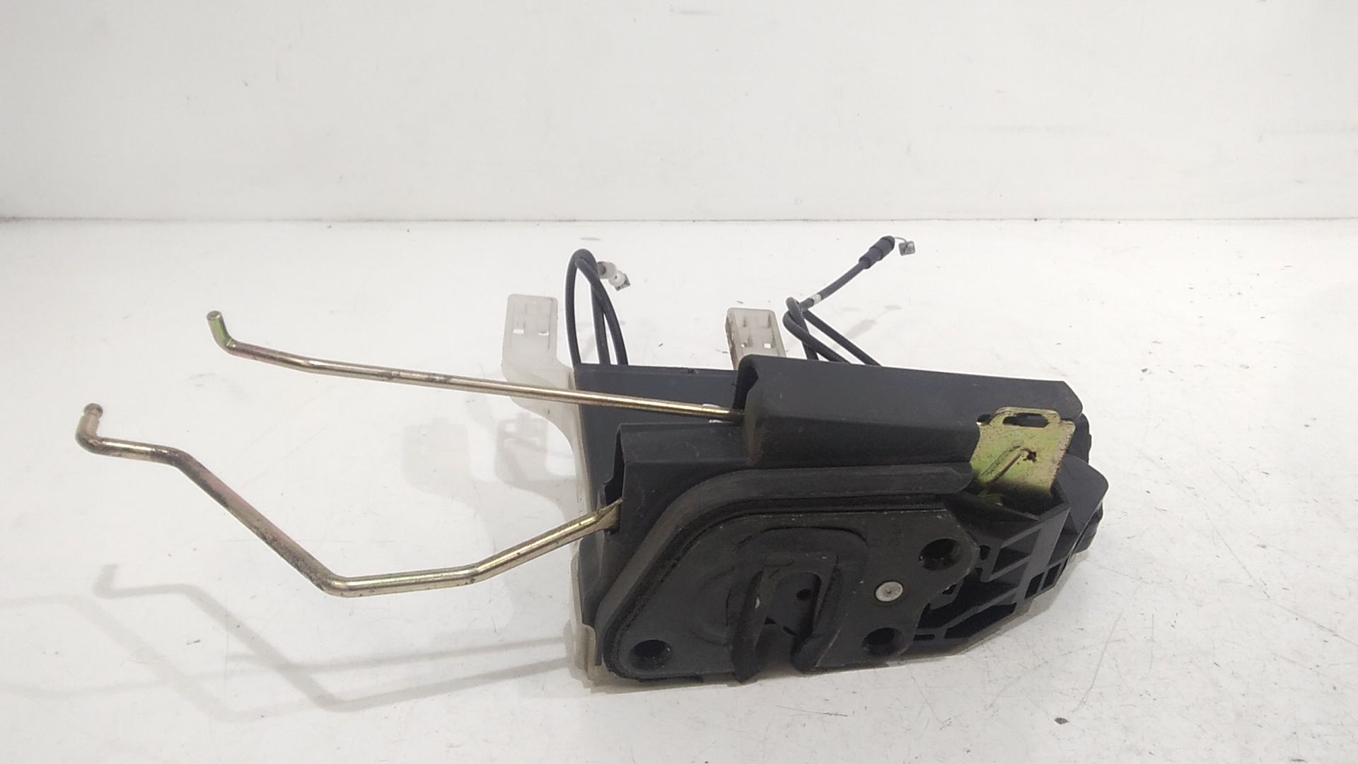 Serratura Anteriore Destra HYUNDAI Tucson  Serie (04>09)