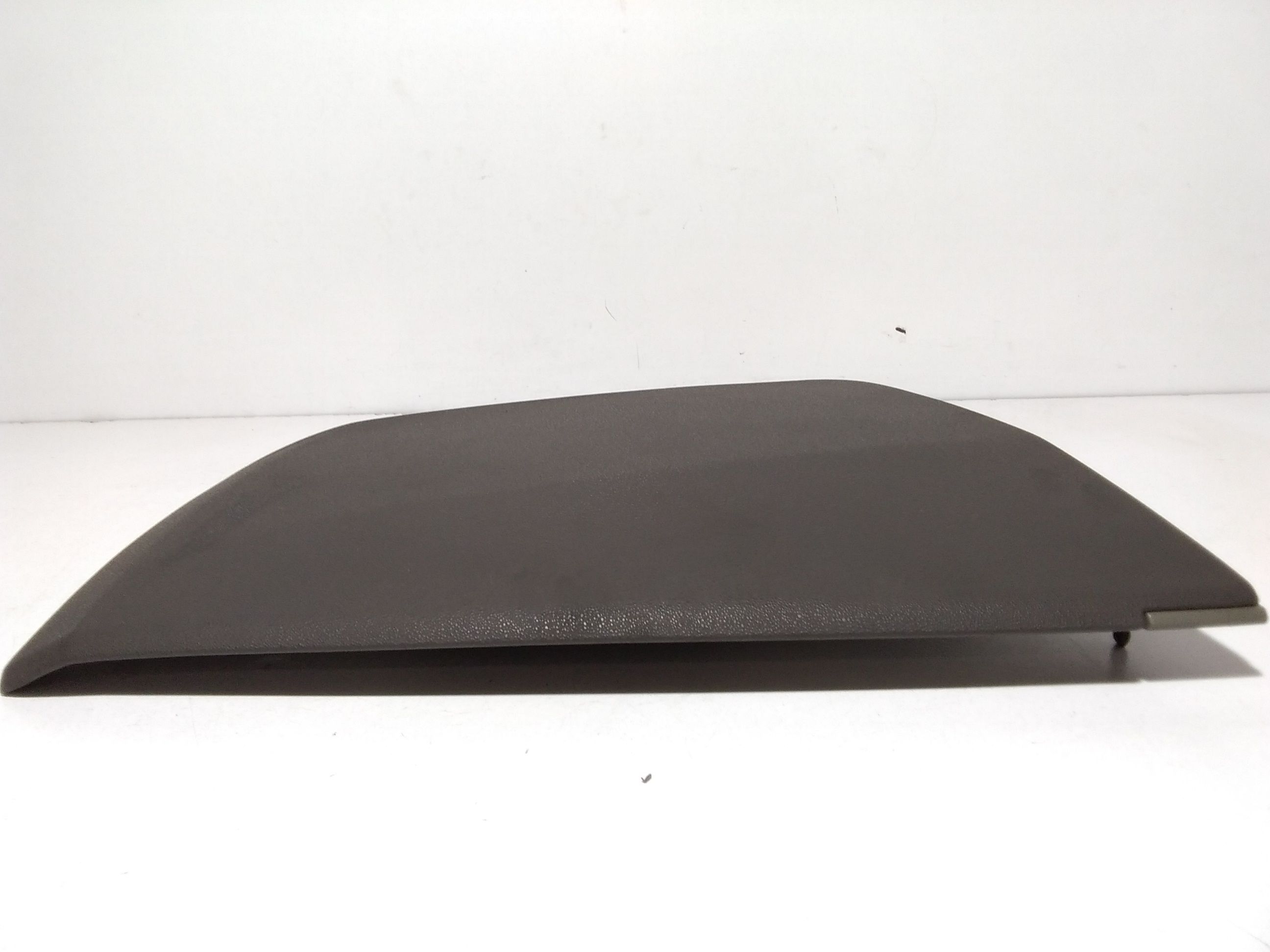 Sportellino porta oggetti