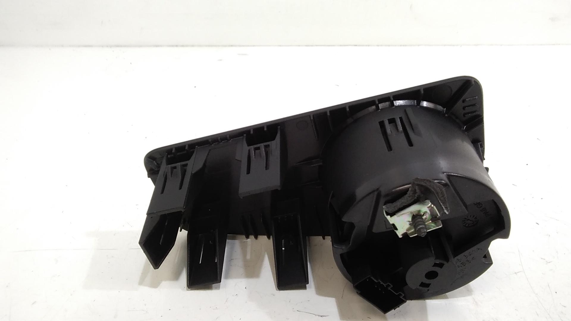 Interruttore comando luci VOLKSWAGEN Tiguan R Line