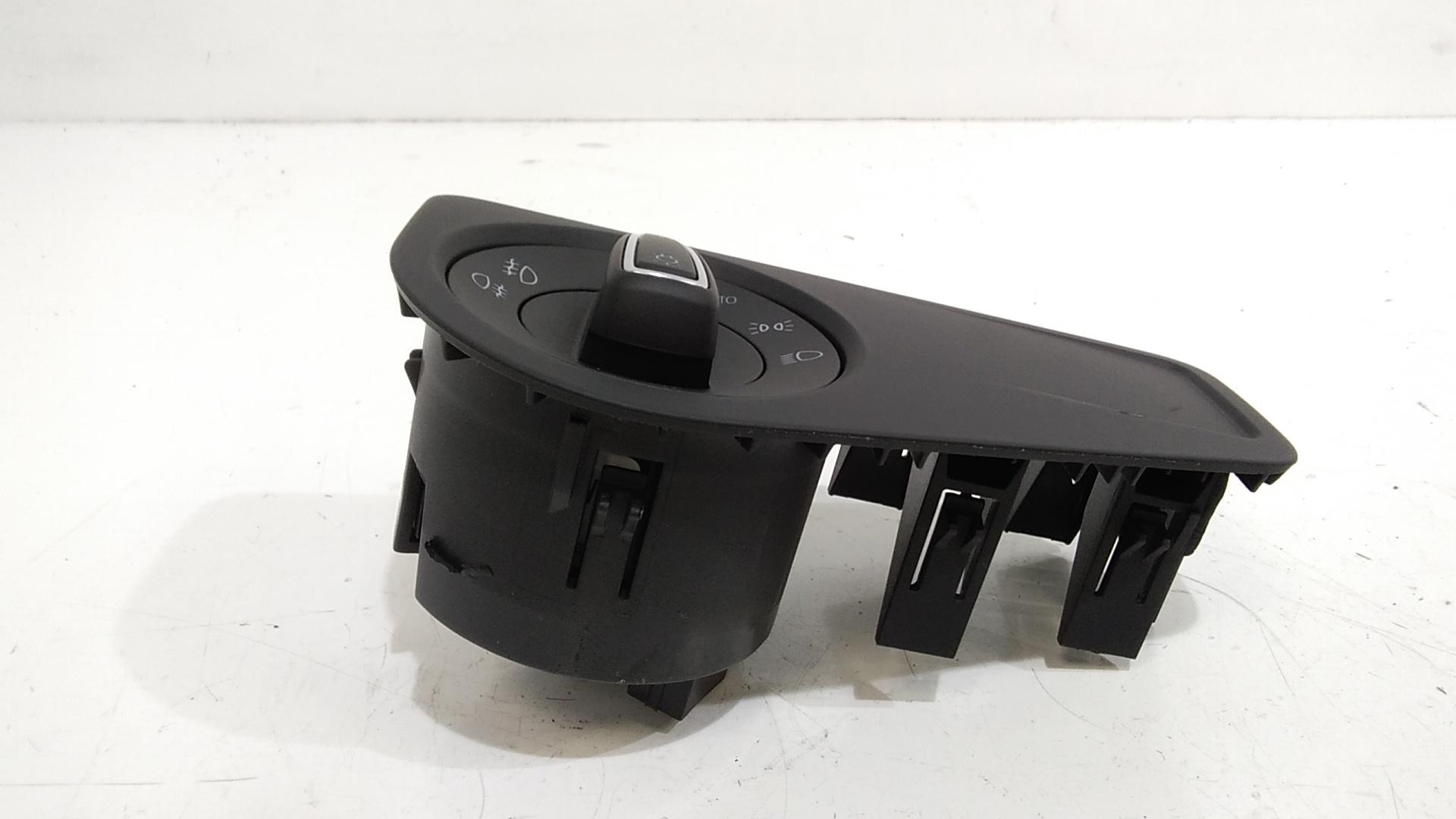 Interruttore comando luci VOLKSWAGEN Tiguan R Line