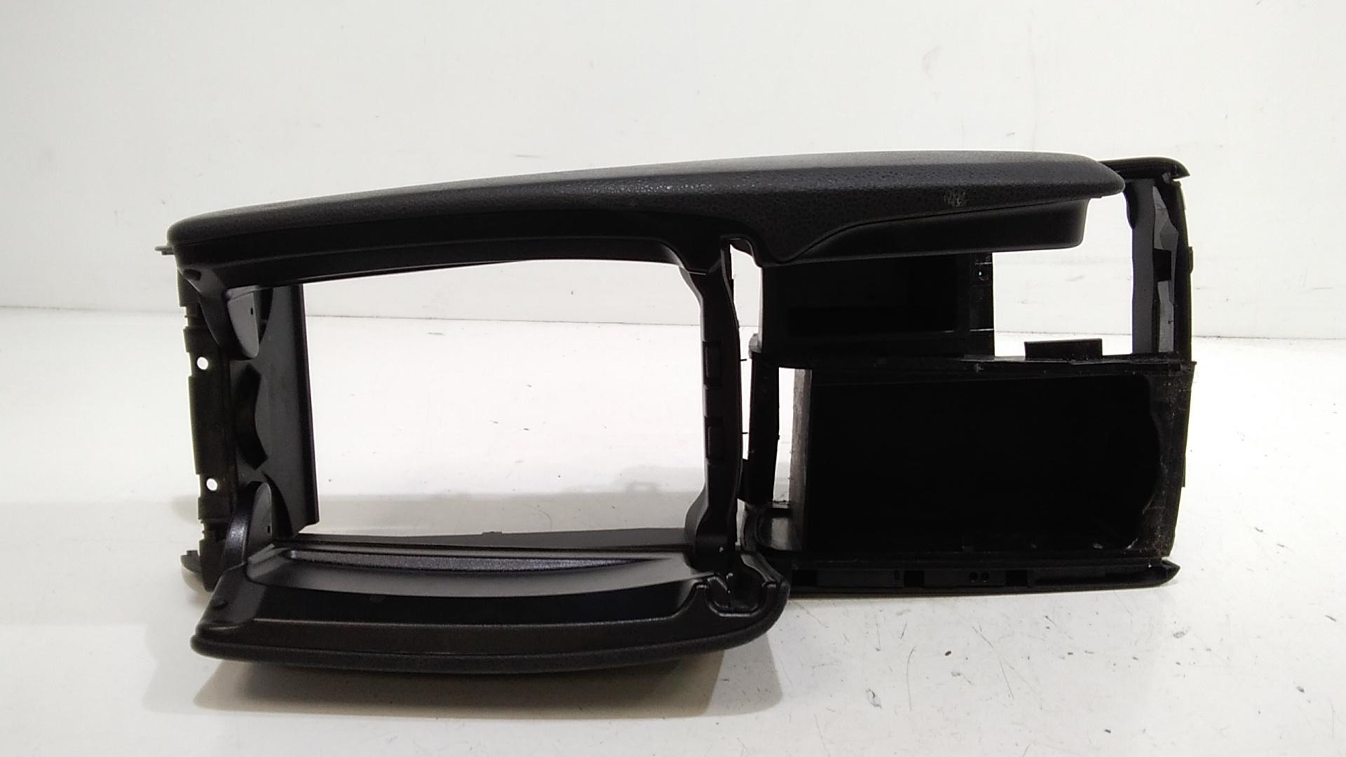 Bracciolo centrale MERCEDES Classe C S. Wagon W204 2 Serie