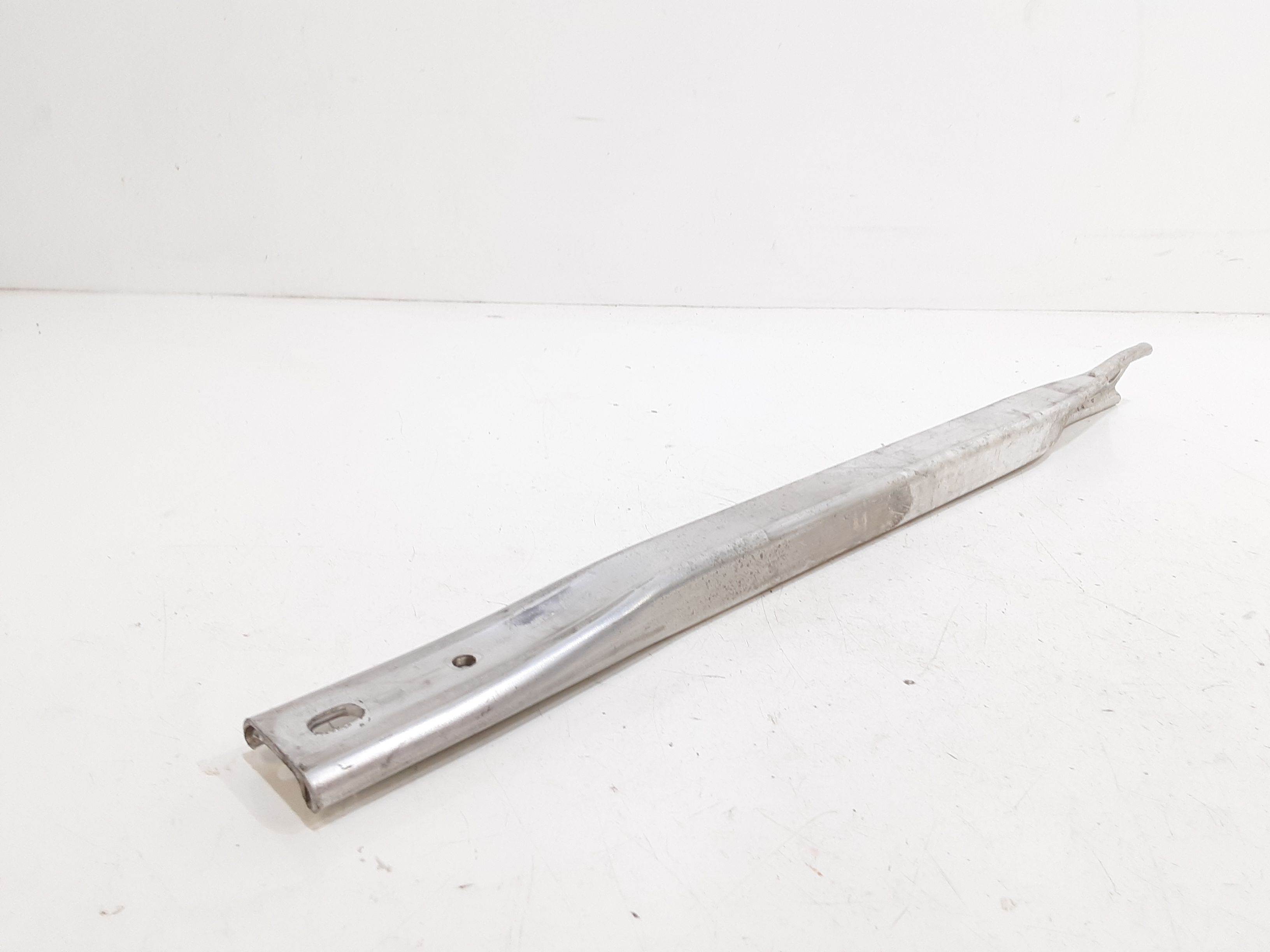 Rinforzo Paraurti anteriore AUDI A4 Avant (8W5)