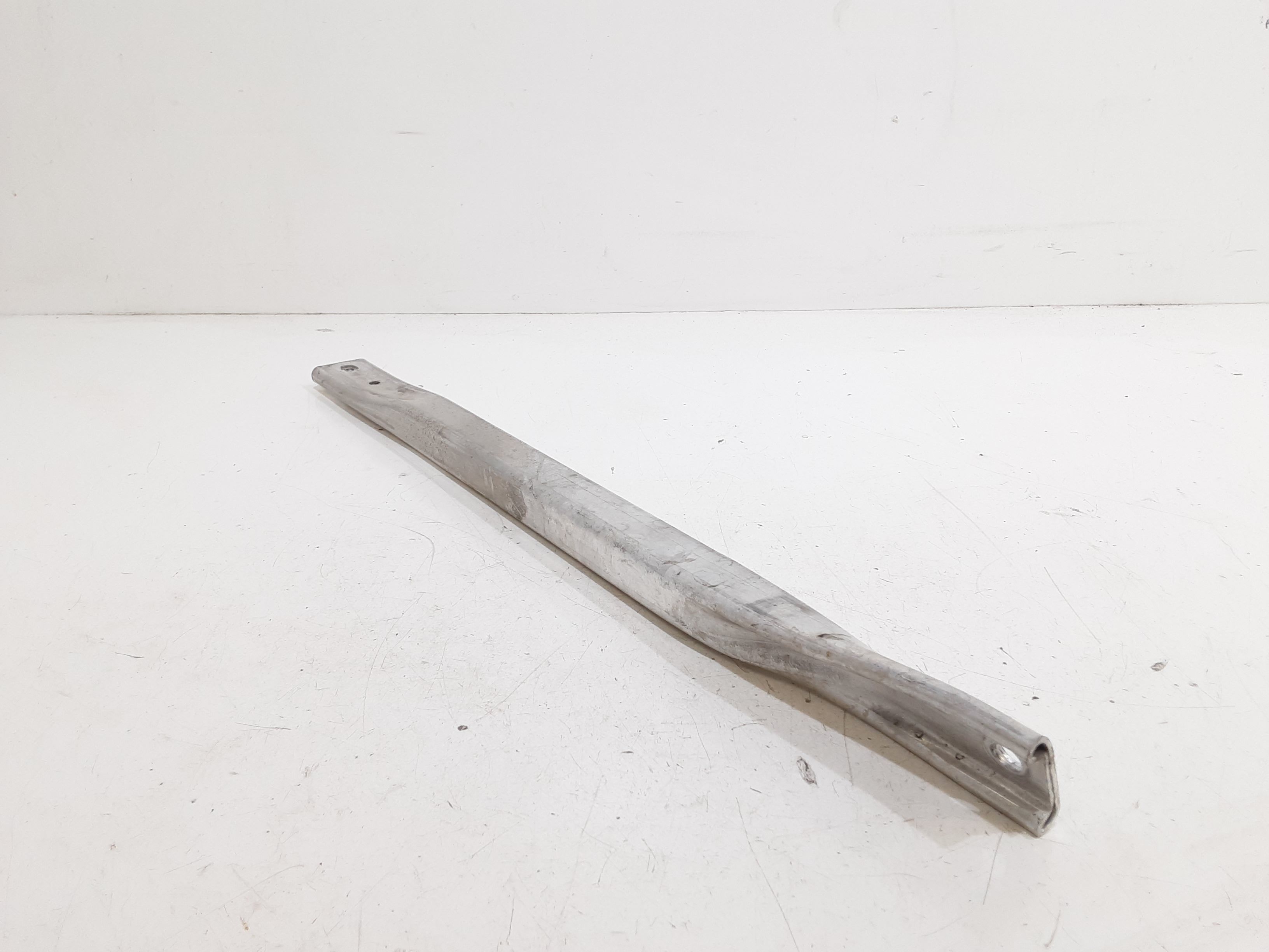 Rinforzo Paraurti anteriore AUDI A4 Avant (8W5)