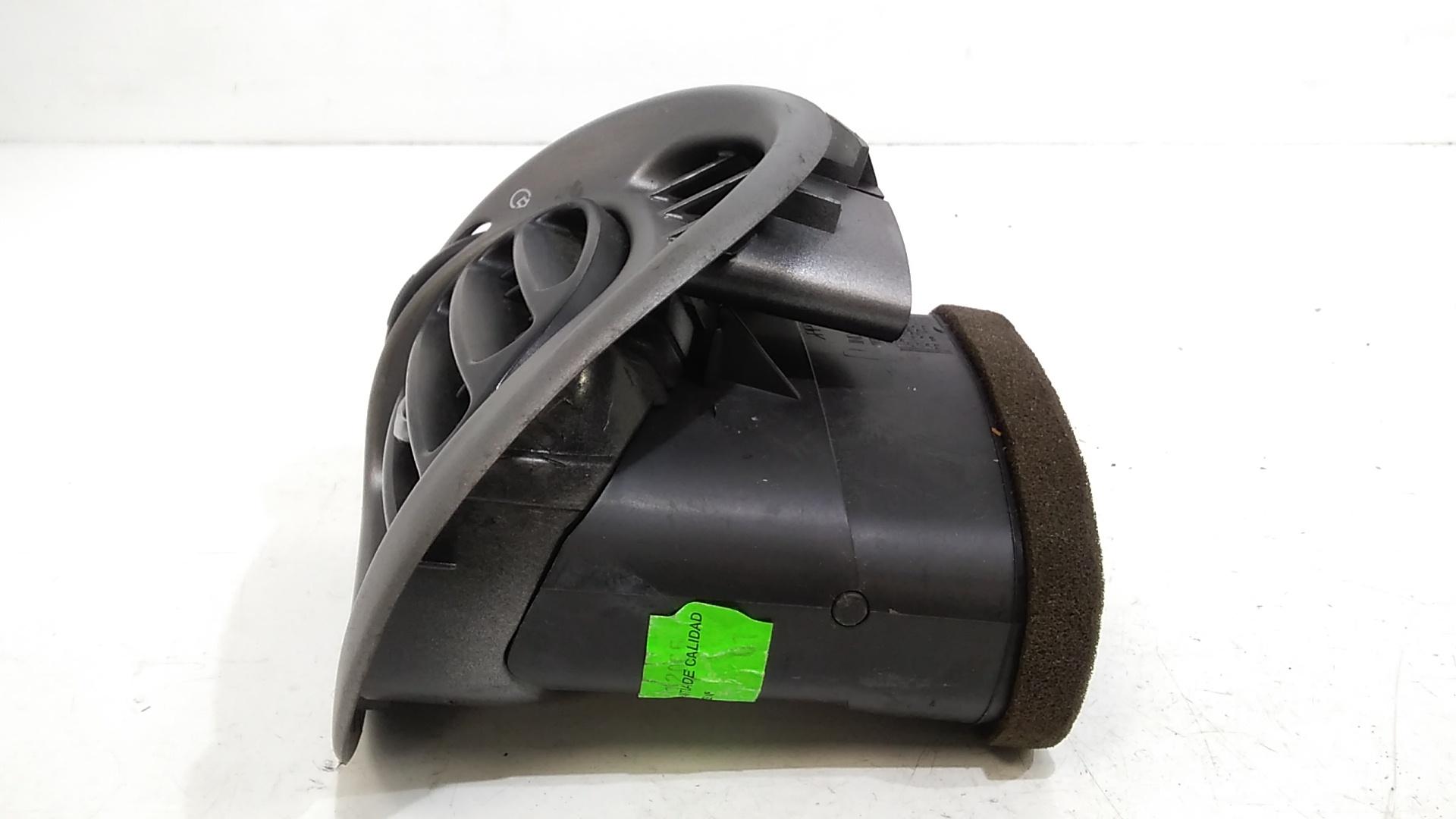 Bocchetta aria cruscotto lato passeggero CITROEN Xsara Picasso 1 Serie