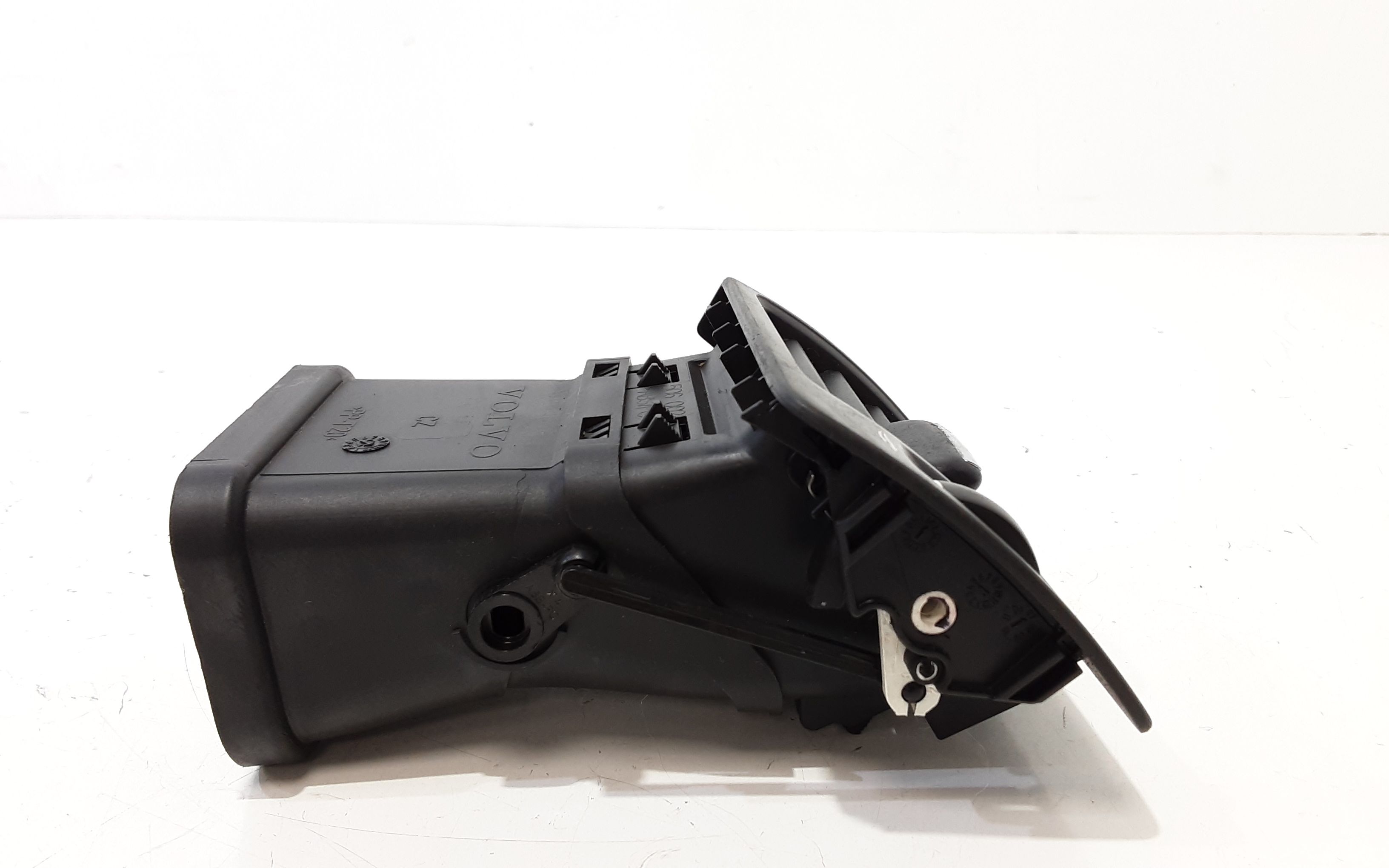 Bocchetta aria cruscotto lato passeggero VOLVO V50 2 Serie