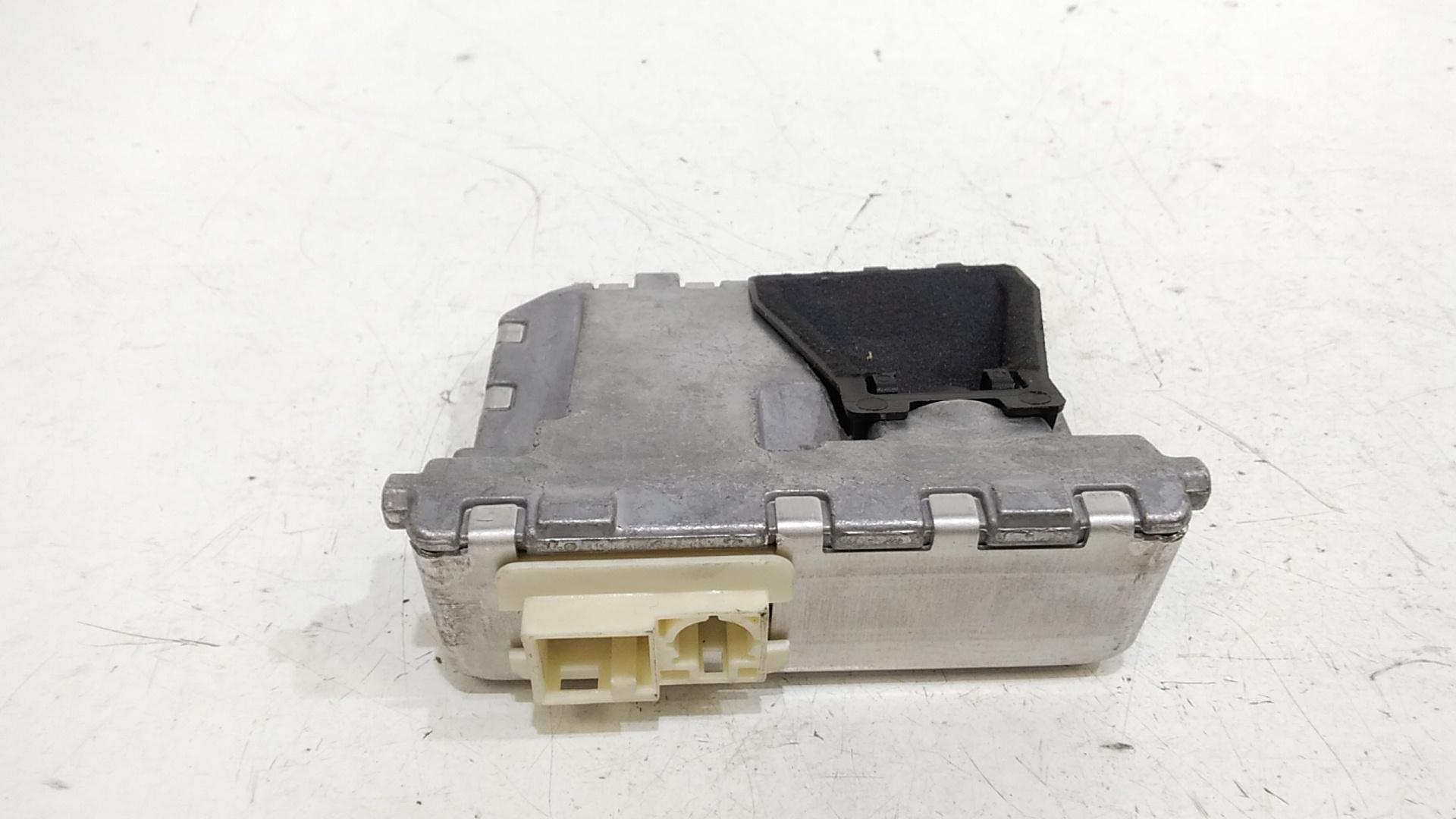 Telecamera anteriore MERCEDES Classe C S. Wagon W204 2 Serie