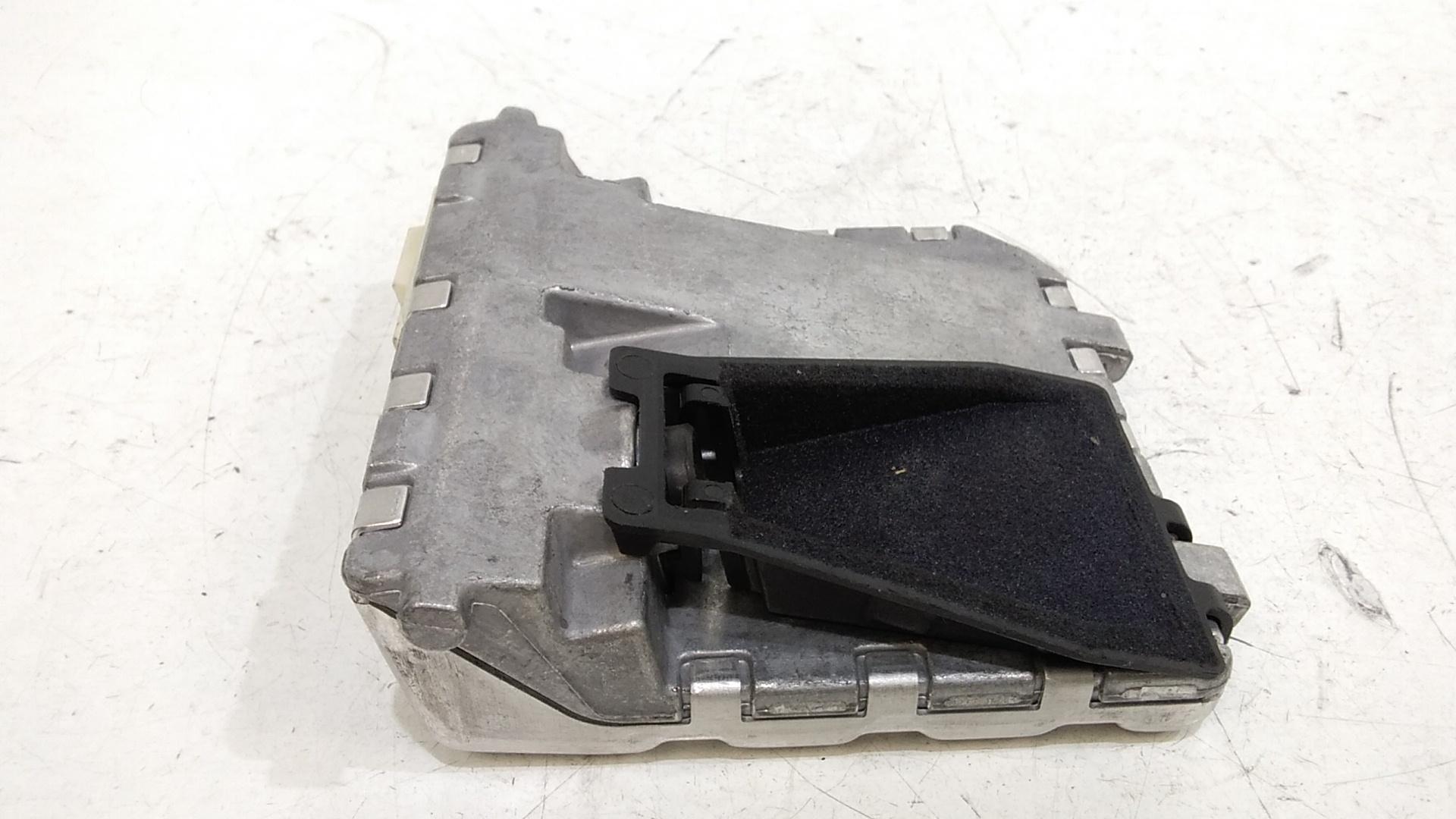 Telecamera anteriore MERCEDES Classe C S. Wagon W204 2 Serie