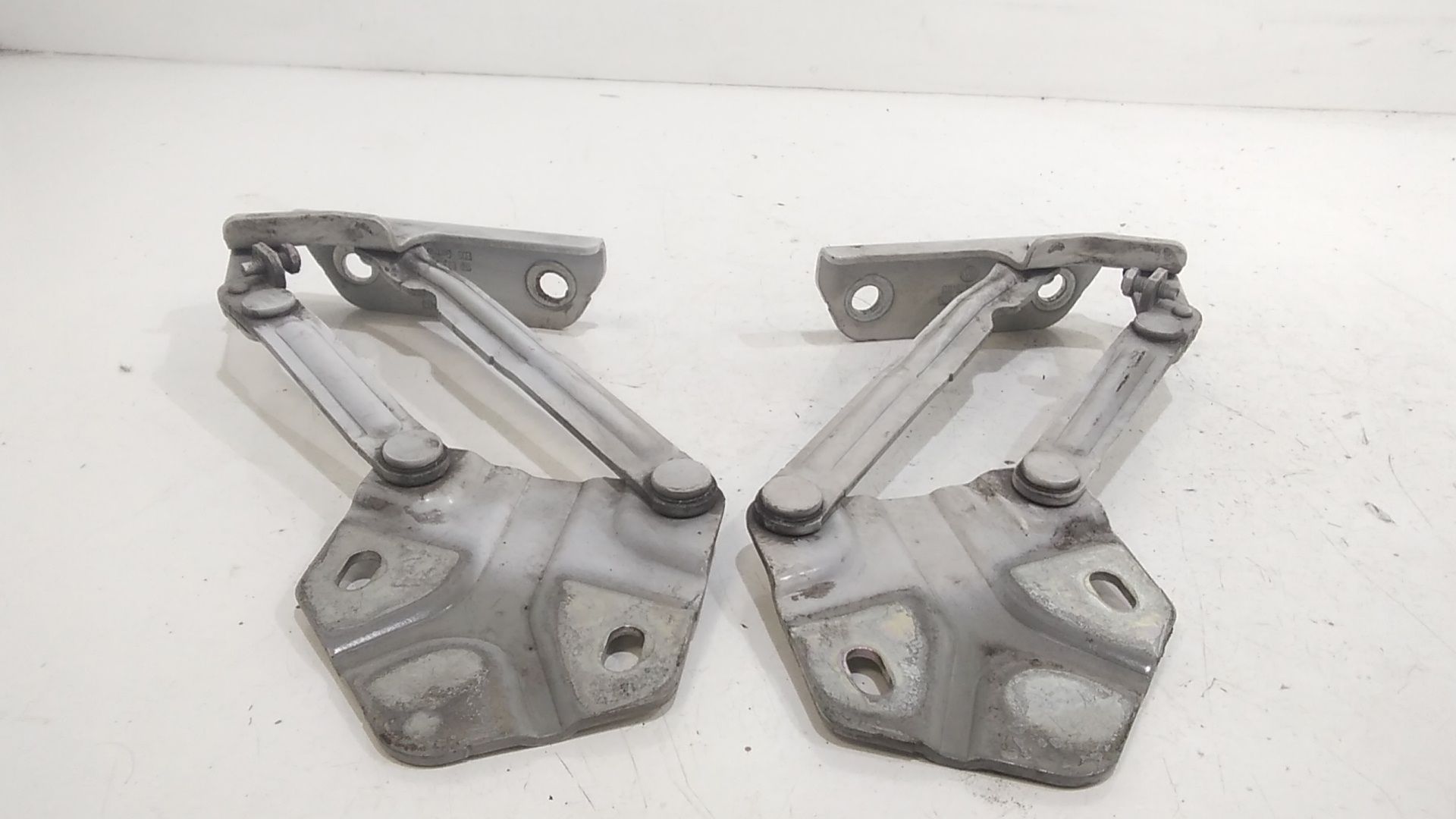 Cerniere cofano anteriore dx e sx VOLKSWAGEN Caddy 4 Serie