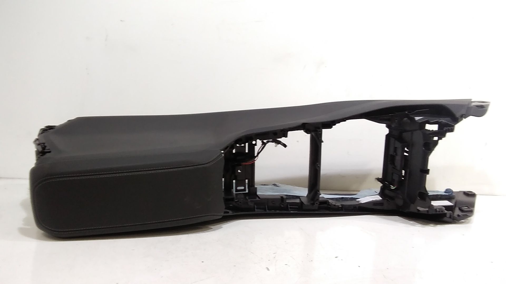 Tunnel consolle centrale BMW Serie 1 F40 (19>)