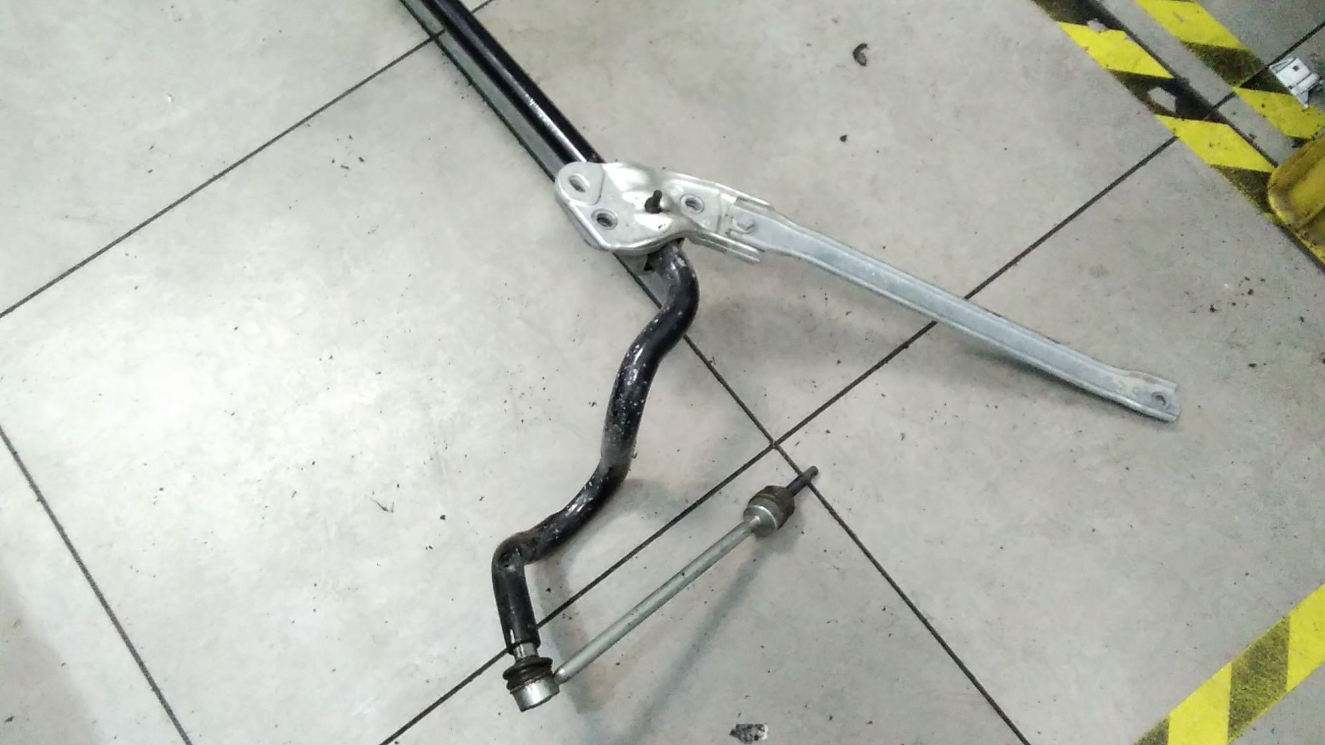 Barra stabilizzatrice MERCEDES GLC Coupe (BM 253) (6.2016) (16>)