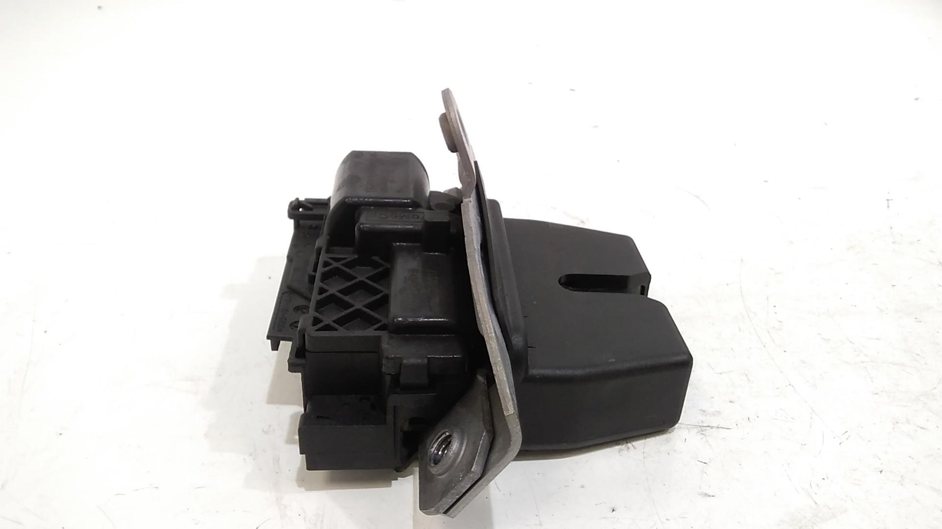 Serratura Cofano Posteriore FORD S - Max Serie (15>18)