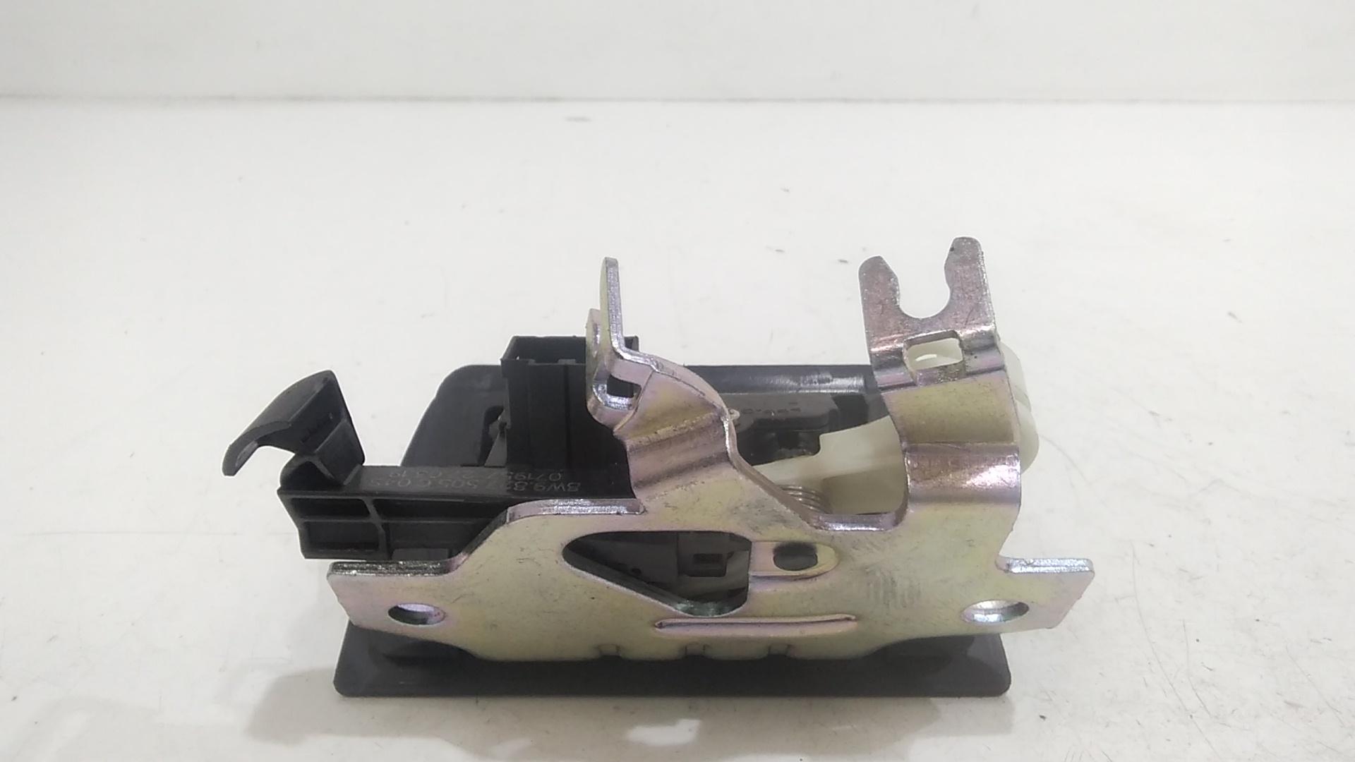 Serratura Cofano Posteriore AUDI A4 Avant (8W5)