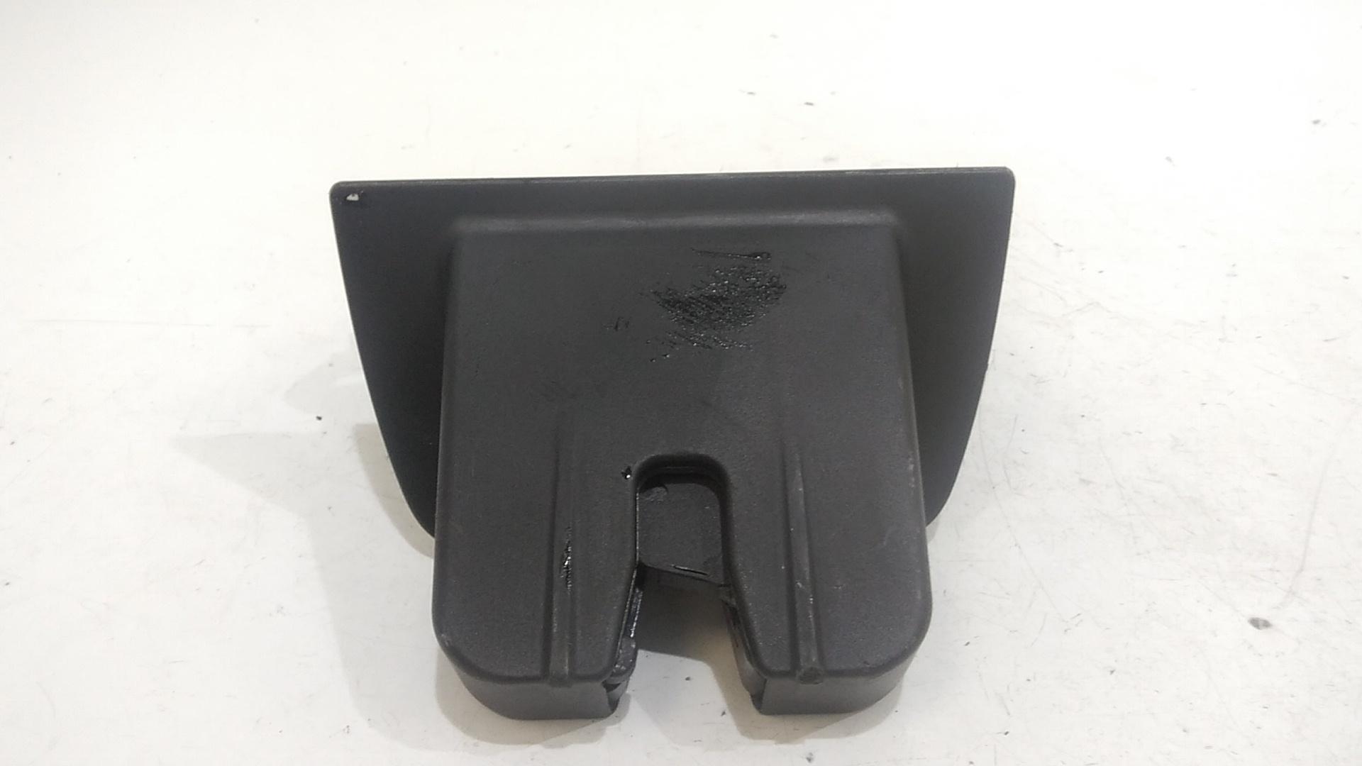 Serratura Cofano Posteriore AUDI A4 Avant (8W5)