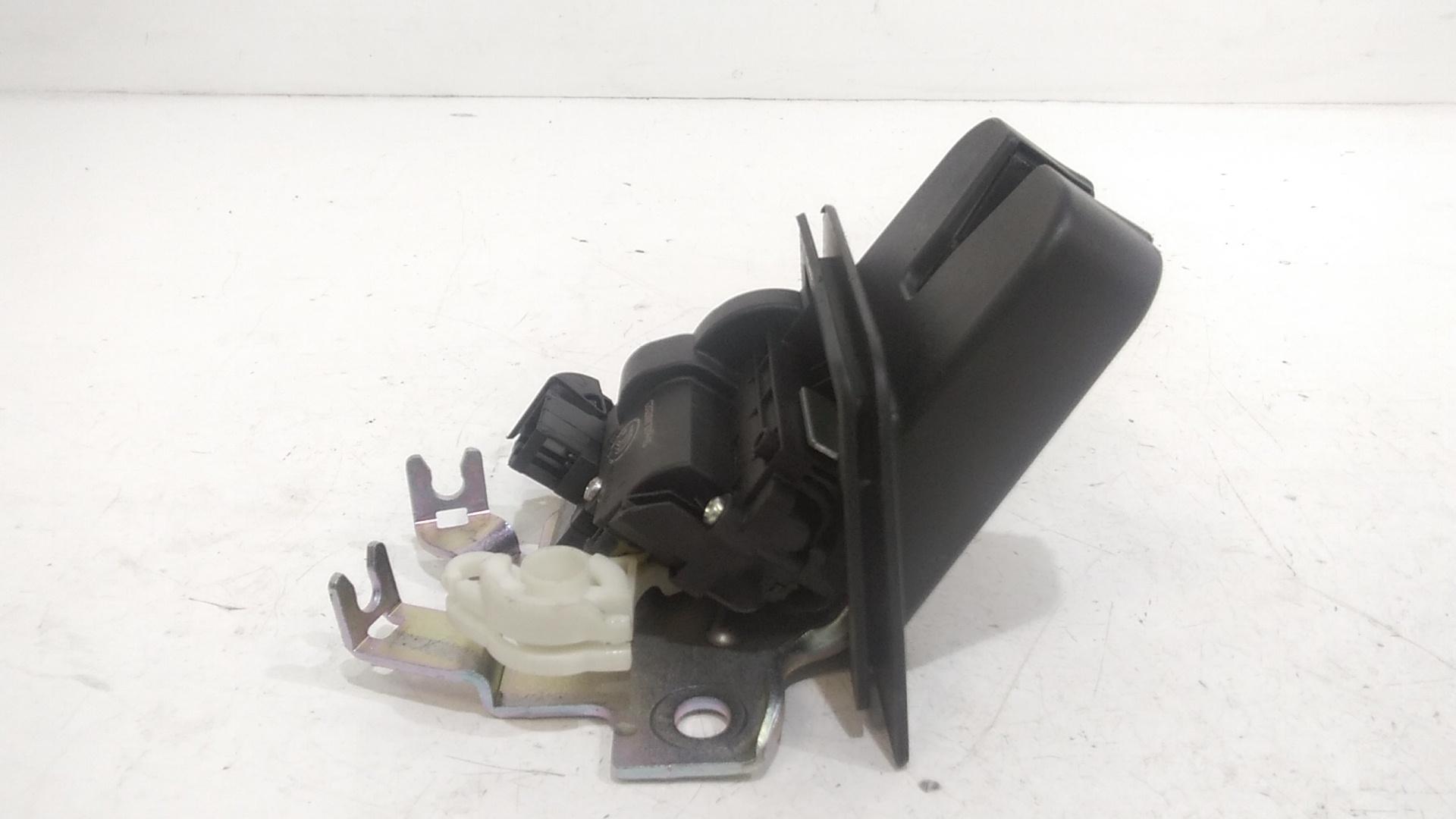 Serratura Cofano Posteriore AUDI A4 Avant (8W5)