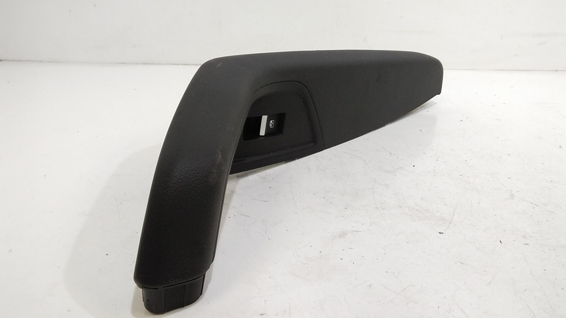 Pulsantiera Posteriore Sinistra AUDI A4 Avant (8W5)