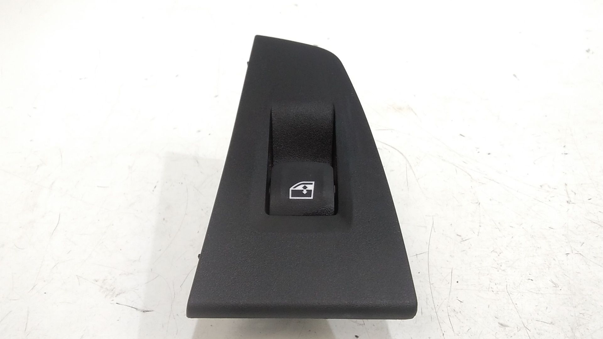 Pulsantiera Posteriore Sinistra BMW Serie 1 F40 (19>)