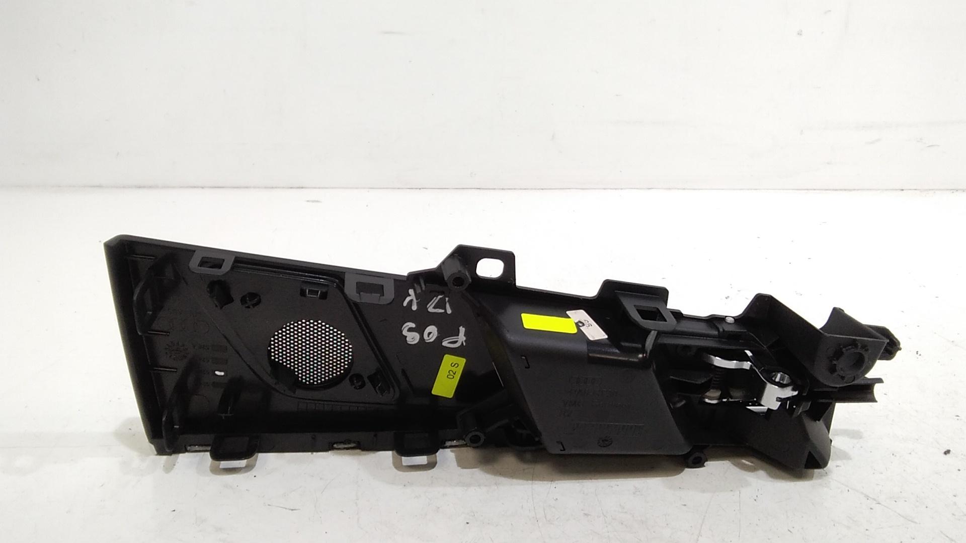 Maniglia interna Posteriore Destra AUDI A4 Avant (8W5)