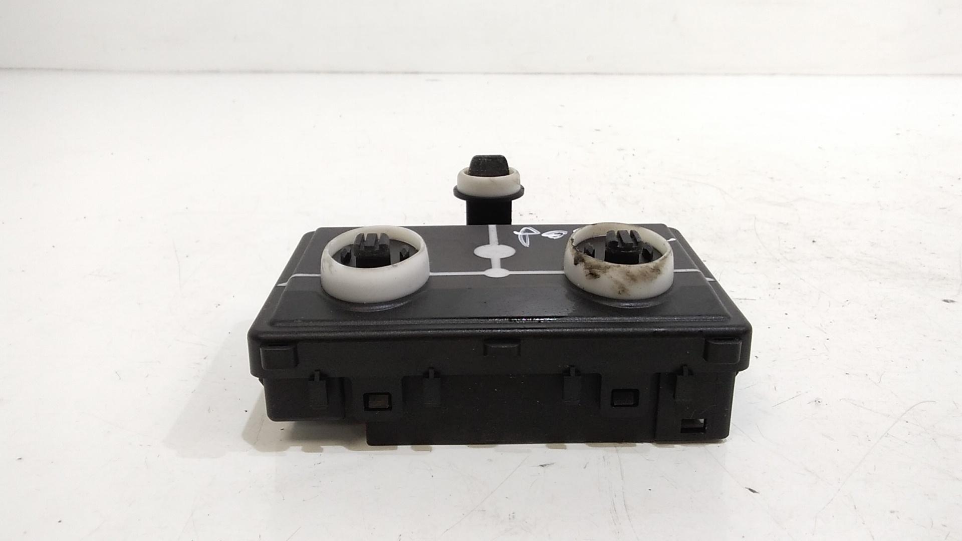 Centralina porta posteriore sx AUDI A4 Avant (8W5)