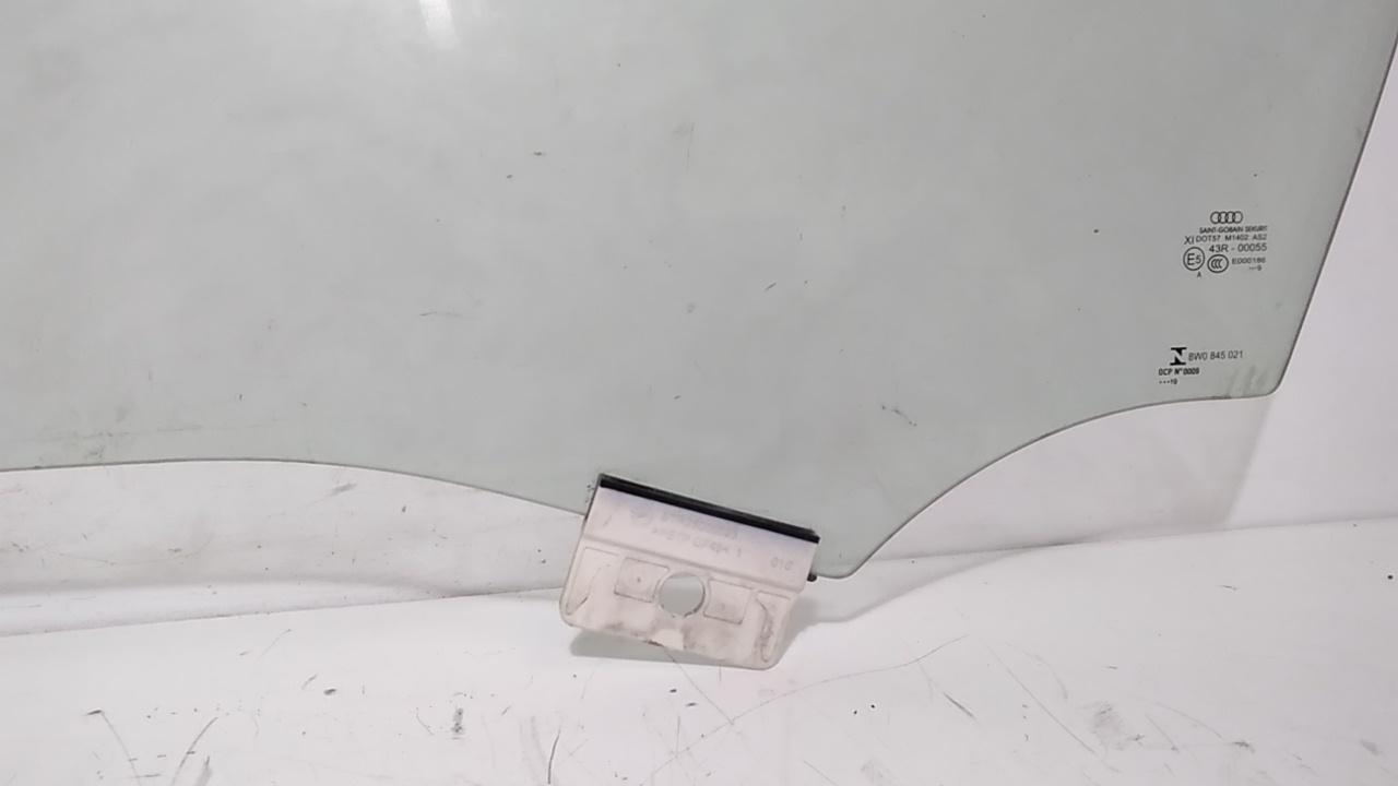 Vetro scendente posteriore destro AUDI A4 Avant (8W5)