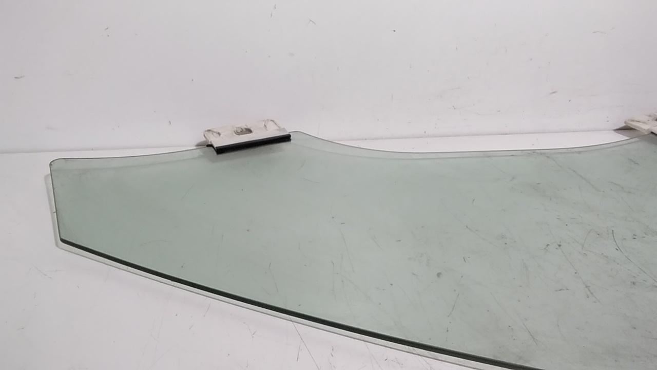 Vetro scendente posteriore destro AUDI A4 Avant (8W5)