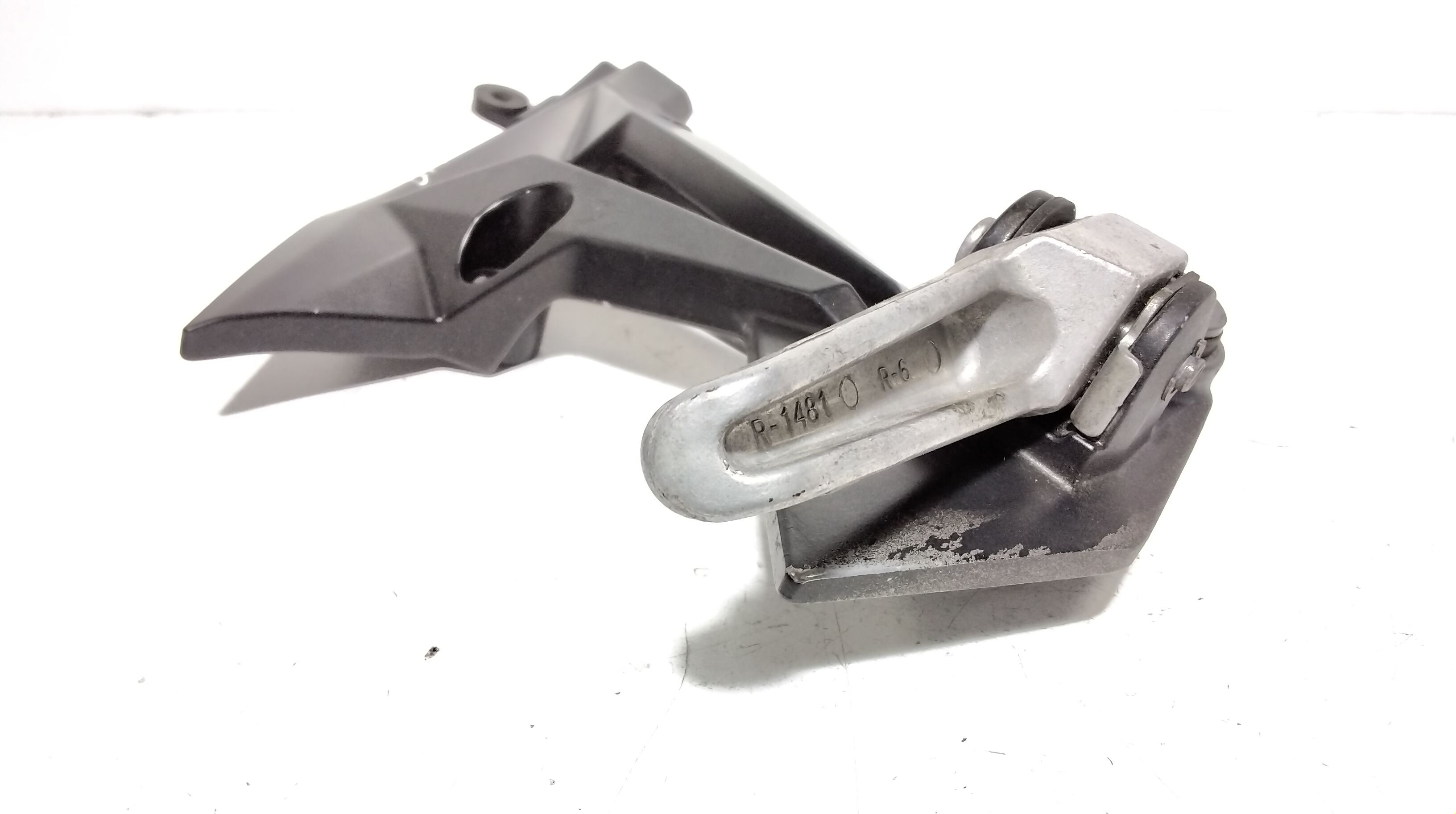 Staffa supporto pedalino KAWASAKI Z750 750cc (04>12)