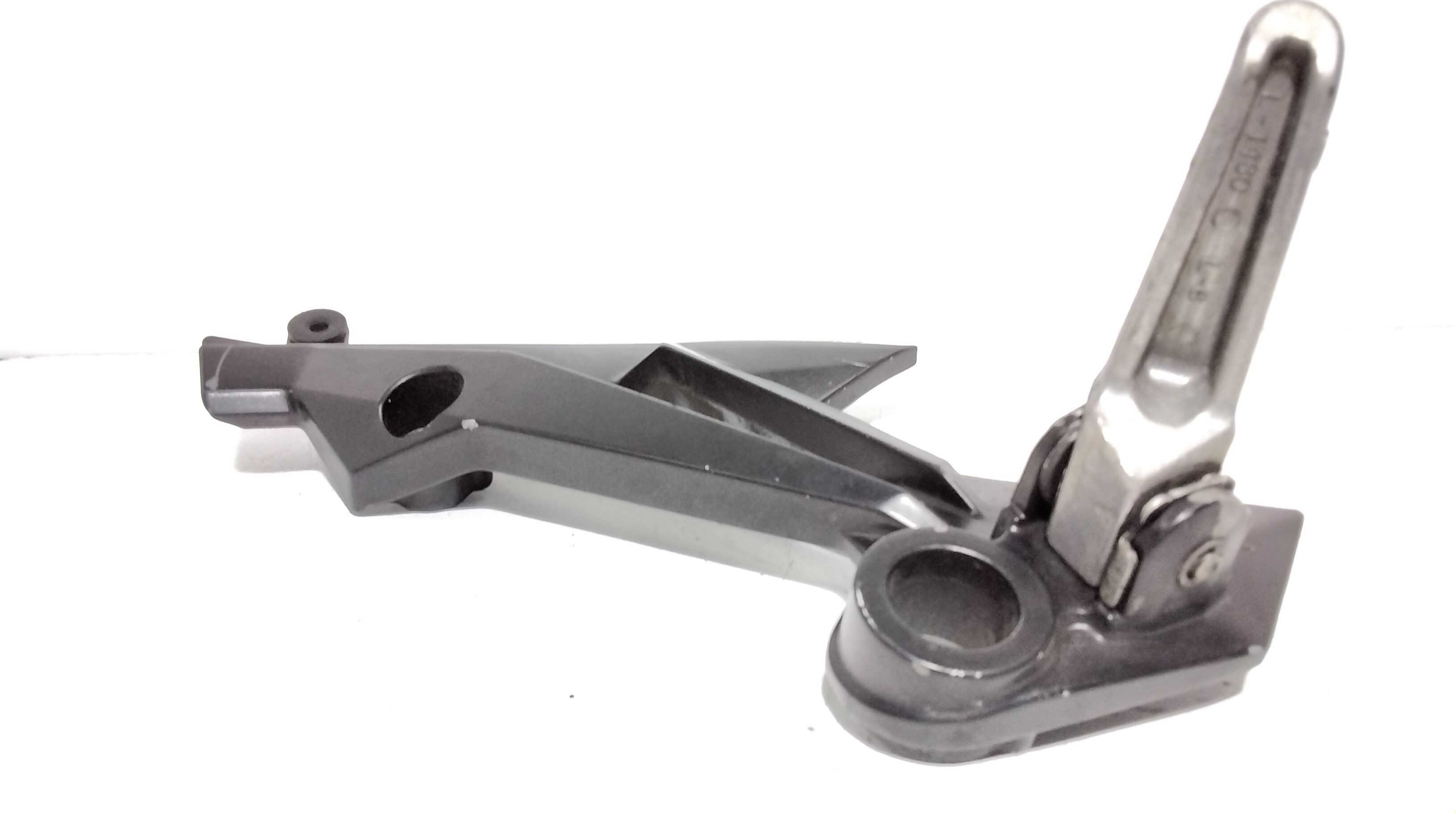 Staffa supporto pedalino KAWASAKI Z750 750cc (04>12)