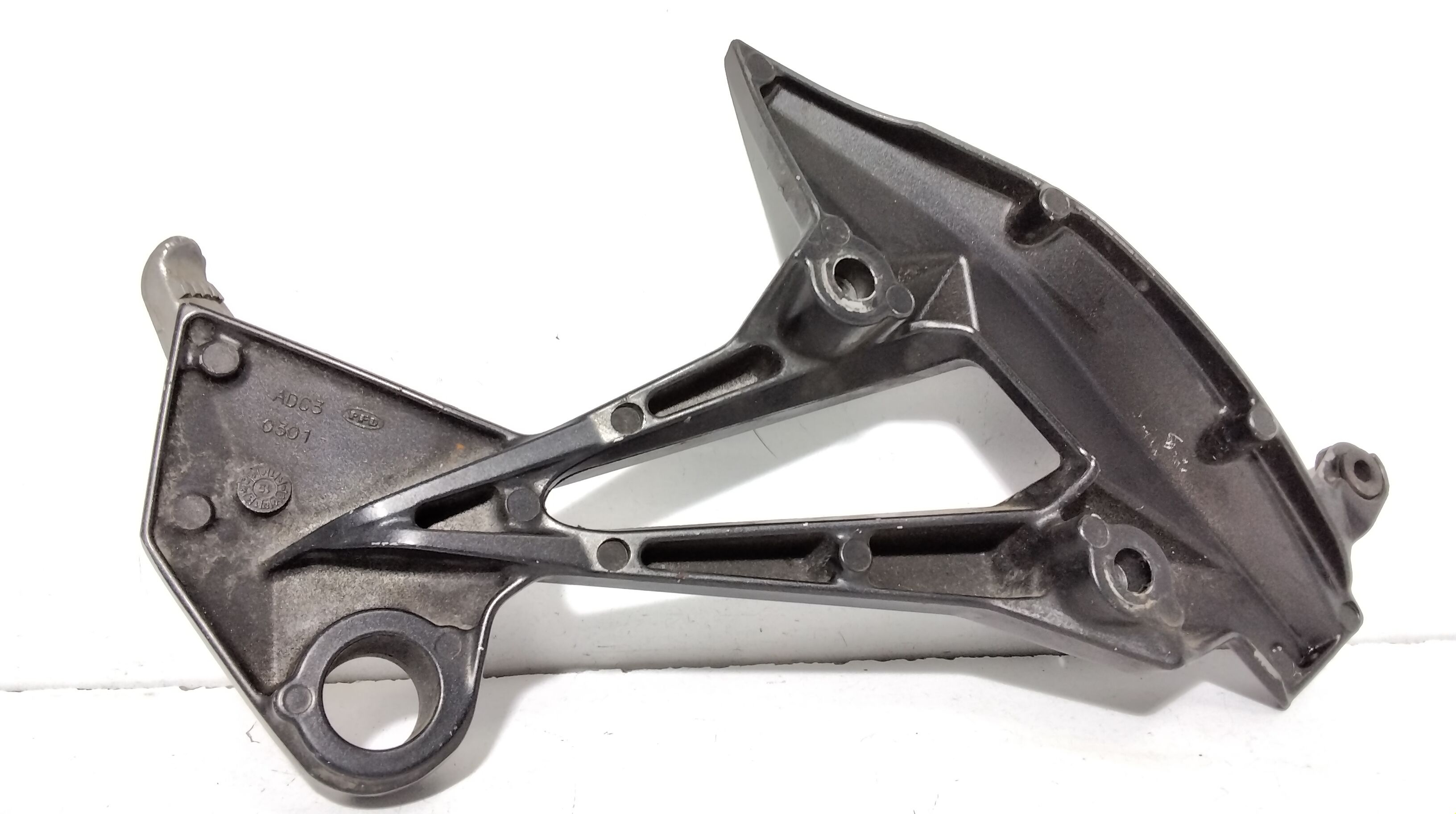 Staffa supporto pedalino KAWASAKI Z750 750cc (04>12)