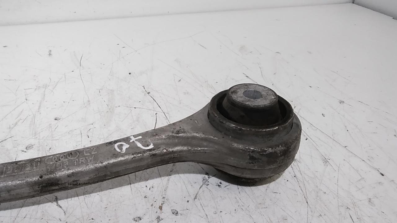 Braccio Oscillante Superiore Ant. SX AUDI A4 Avant (8W5)