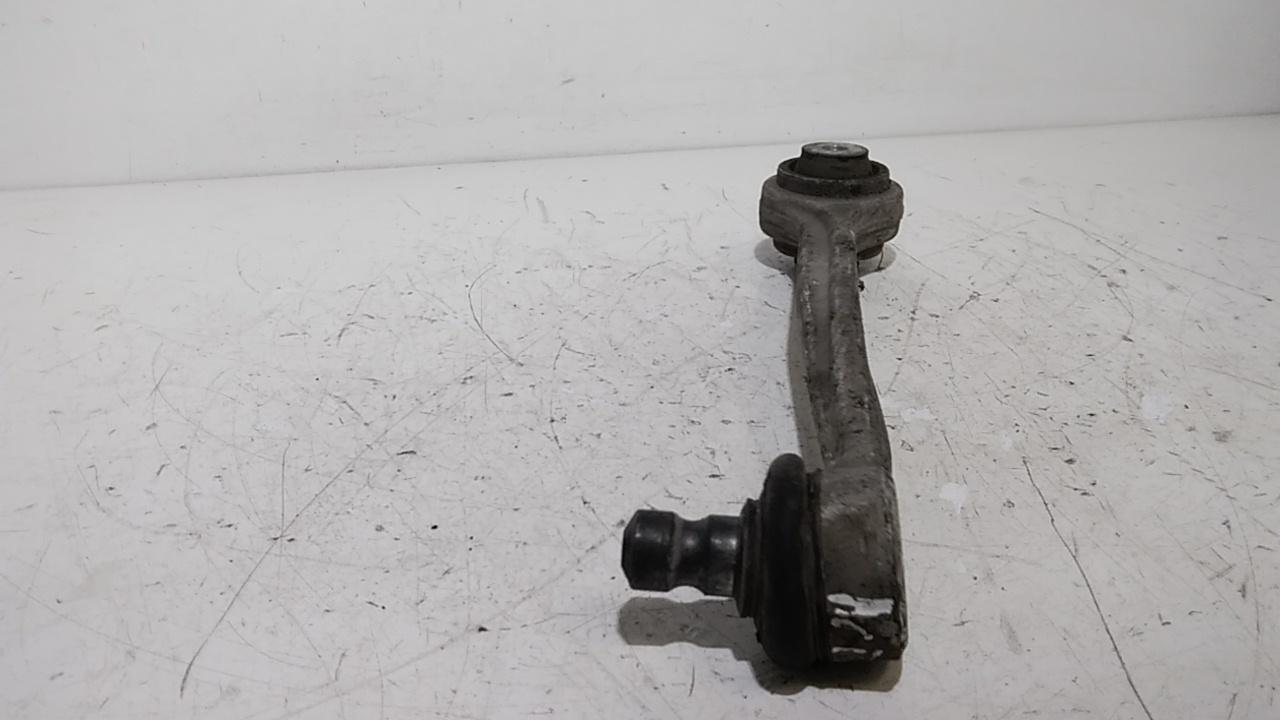 Braccio Oscillante Superiore Ant. SX AUDI A4 Avant (8W5)