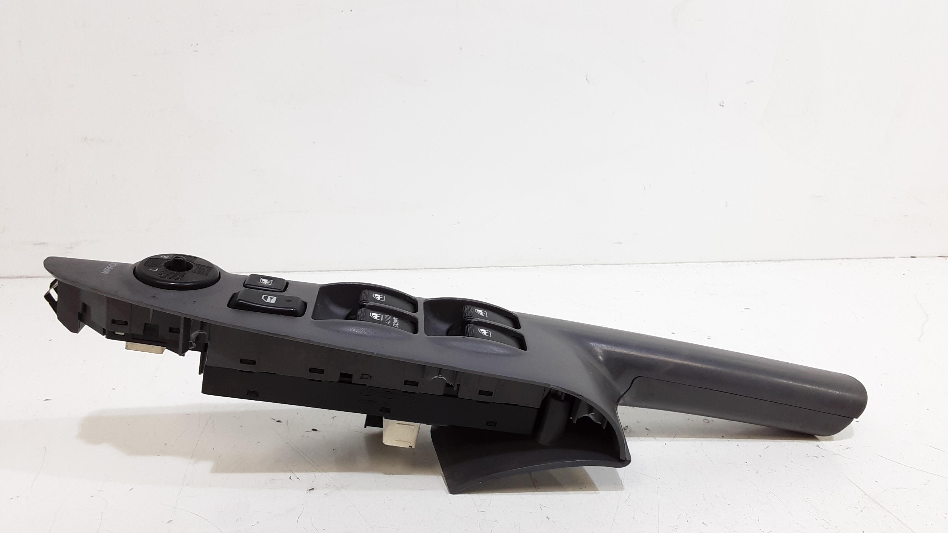 Pulsantiera anteriore sinistra Guida HYUNDAI Tucson  Serie (04>09)