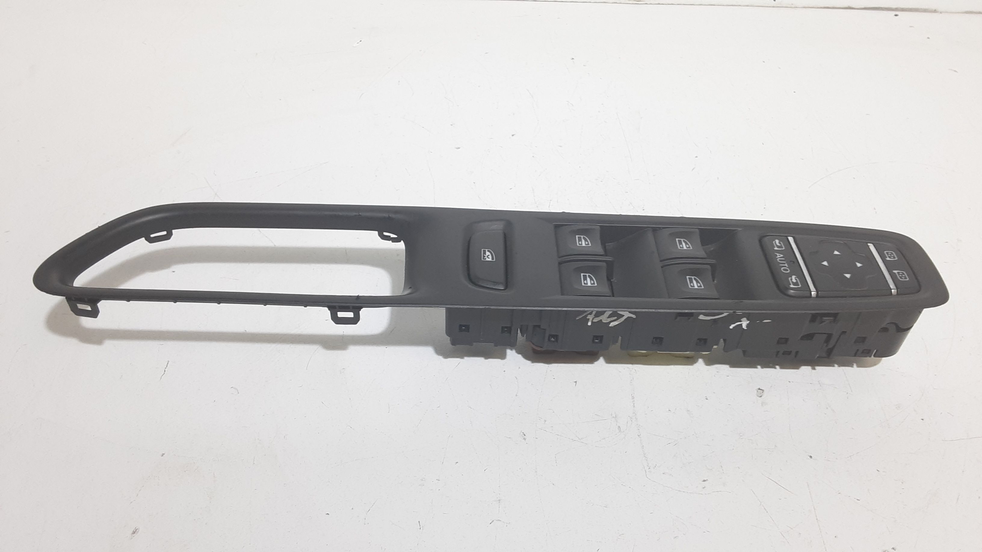 Pulsantiera anteriore sinistra Guida RENAULT Clio Serie IV (12>19)