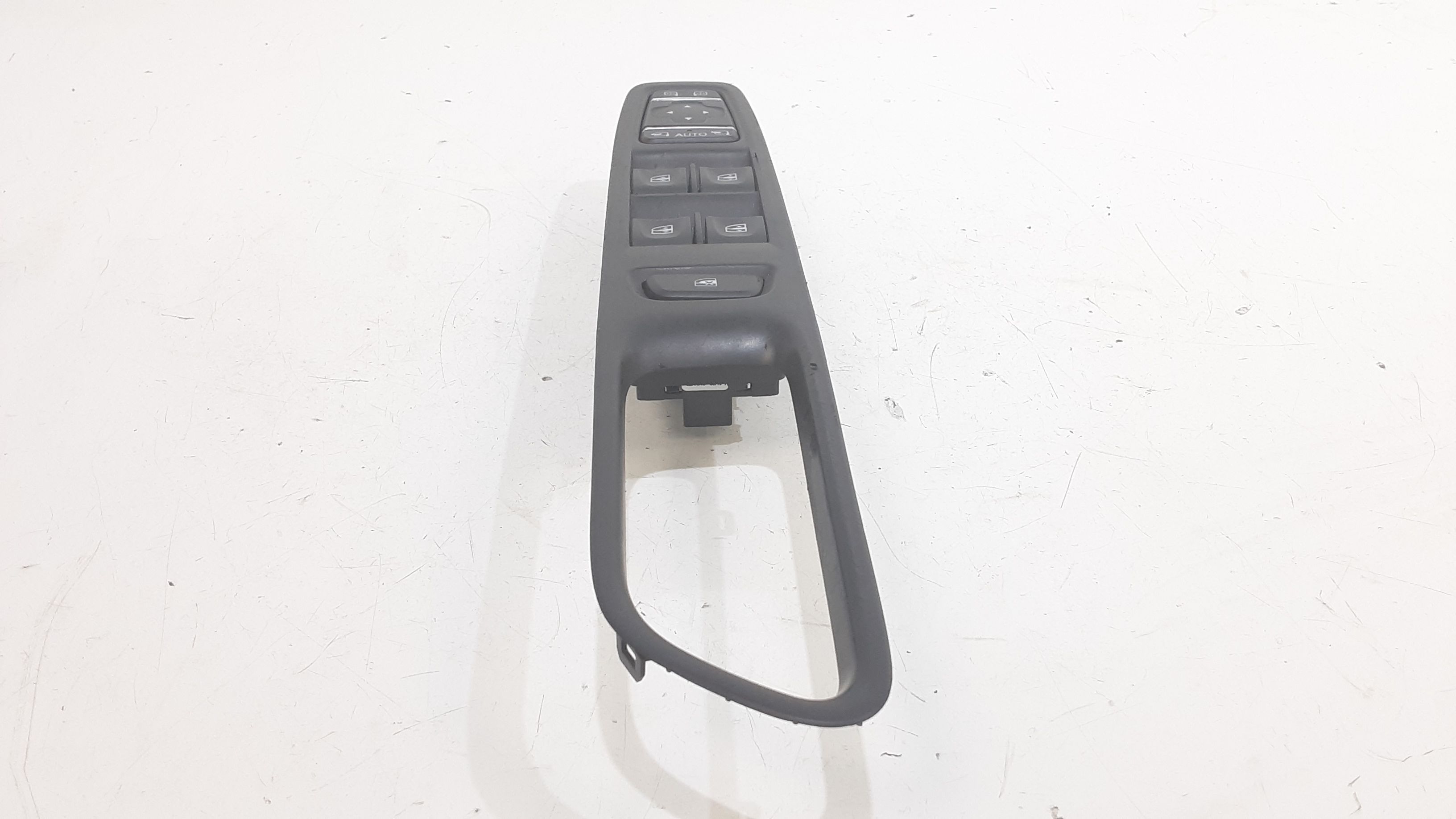 Pulsantiera anteriore sinistra Guida RENAULT Clio Serie IV (12>19)