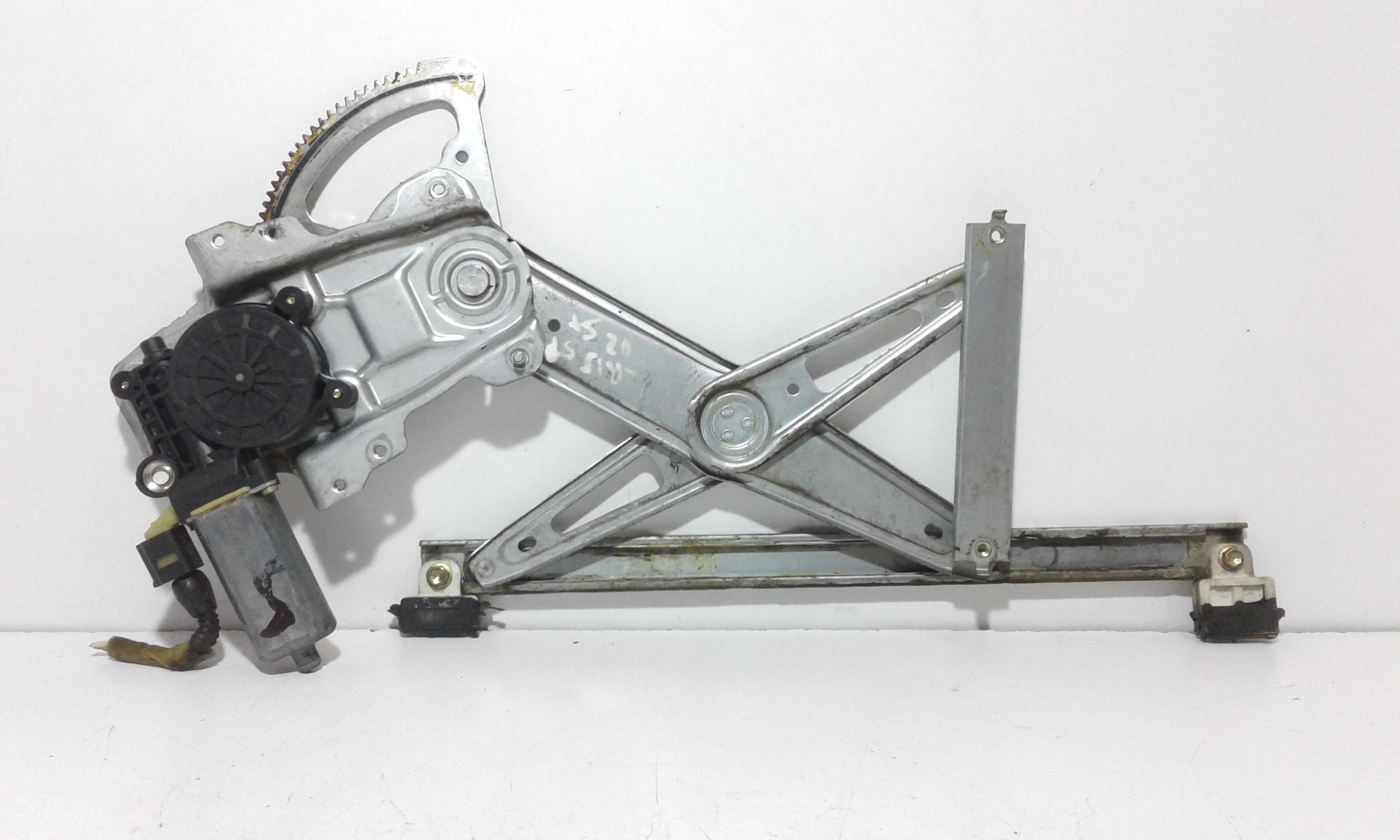 Cremagliera anteriore sinistra Guida TOYOTA Yaris 1 Serie