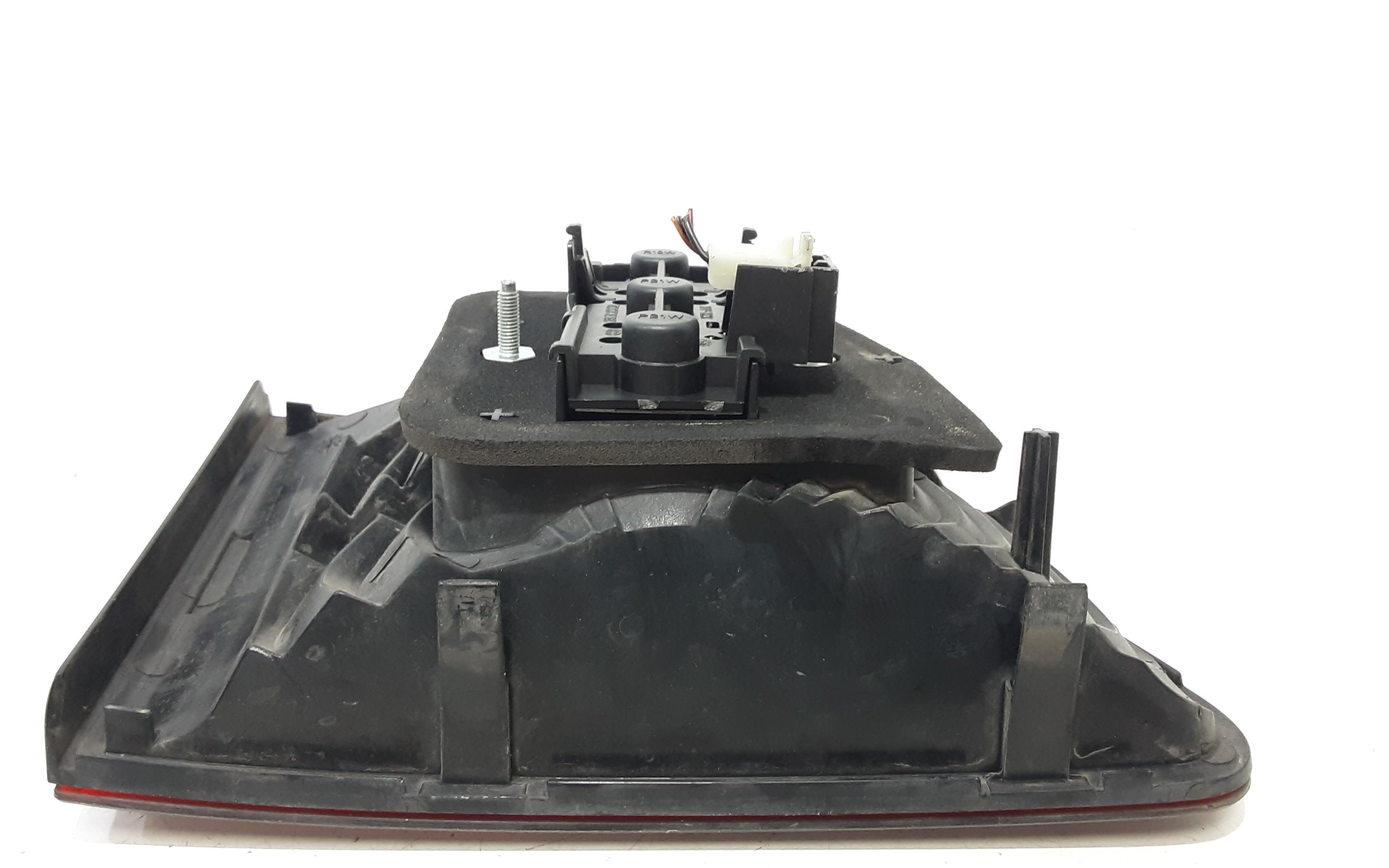 Stop Posteriore Destro Integrato nel Portello FIAT Stilo S. Wagon