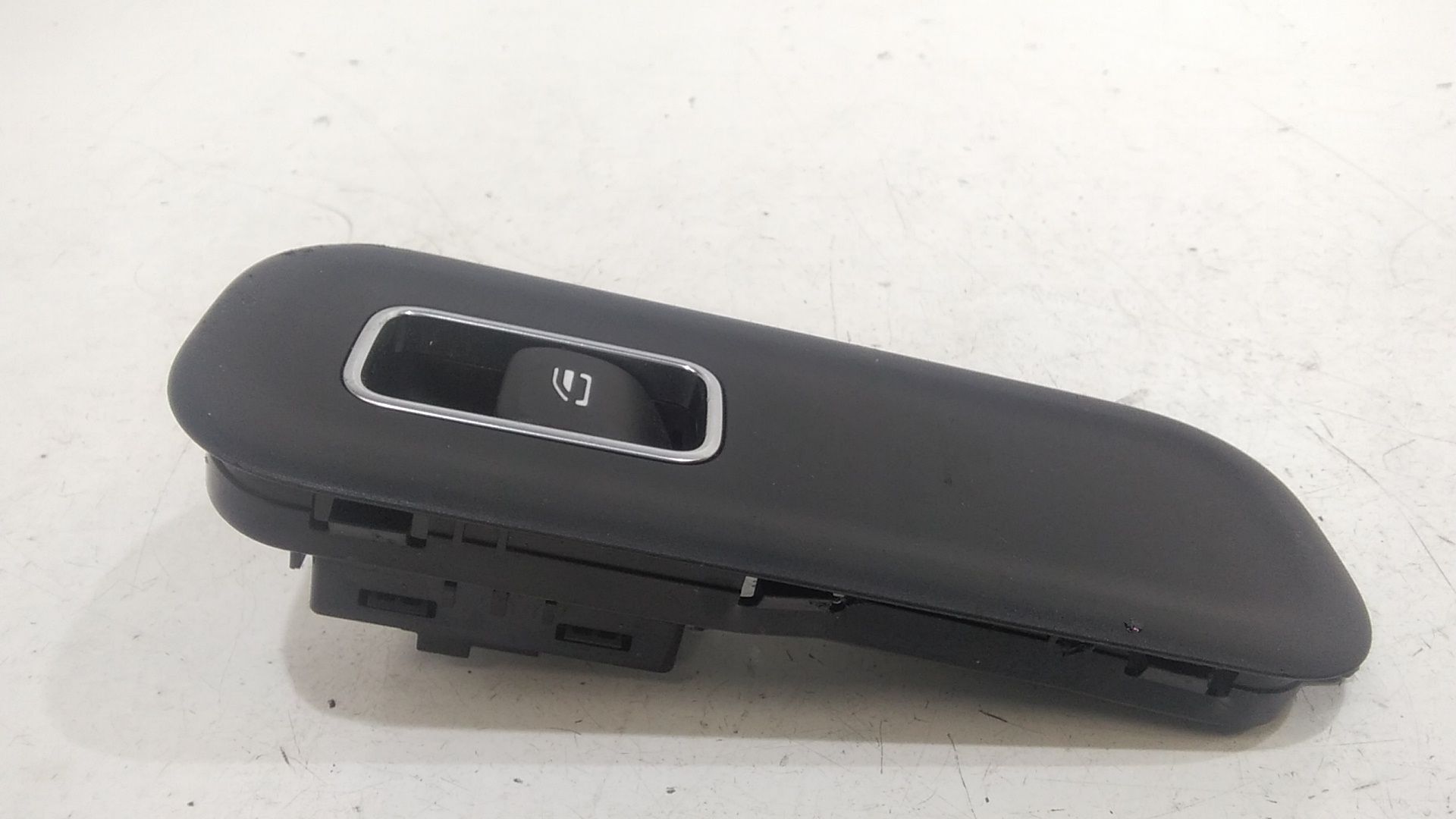 Pulsantiera Anteriore Destra Passeggero MERCEDES CLA Coup (C118) (19>)