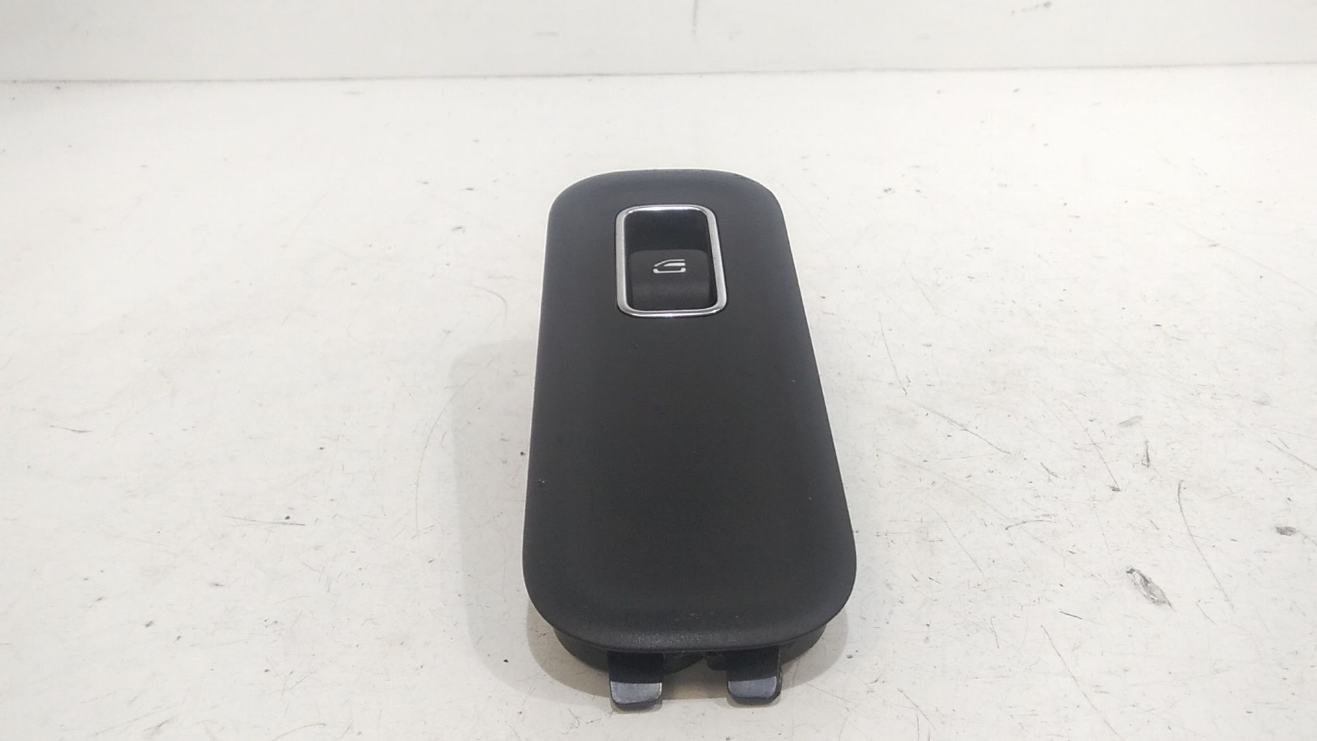 Pulsantiera Anteriore Destra Passeggero MERCEDES CLA Coup (C118) (19>)