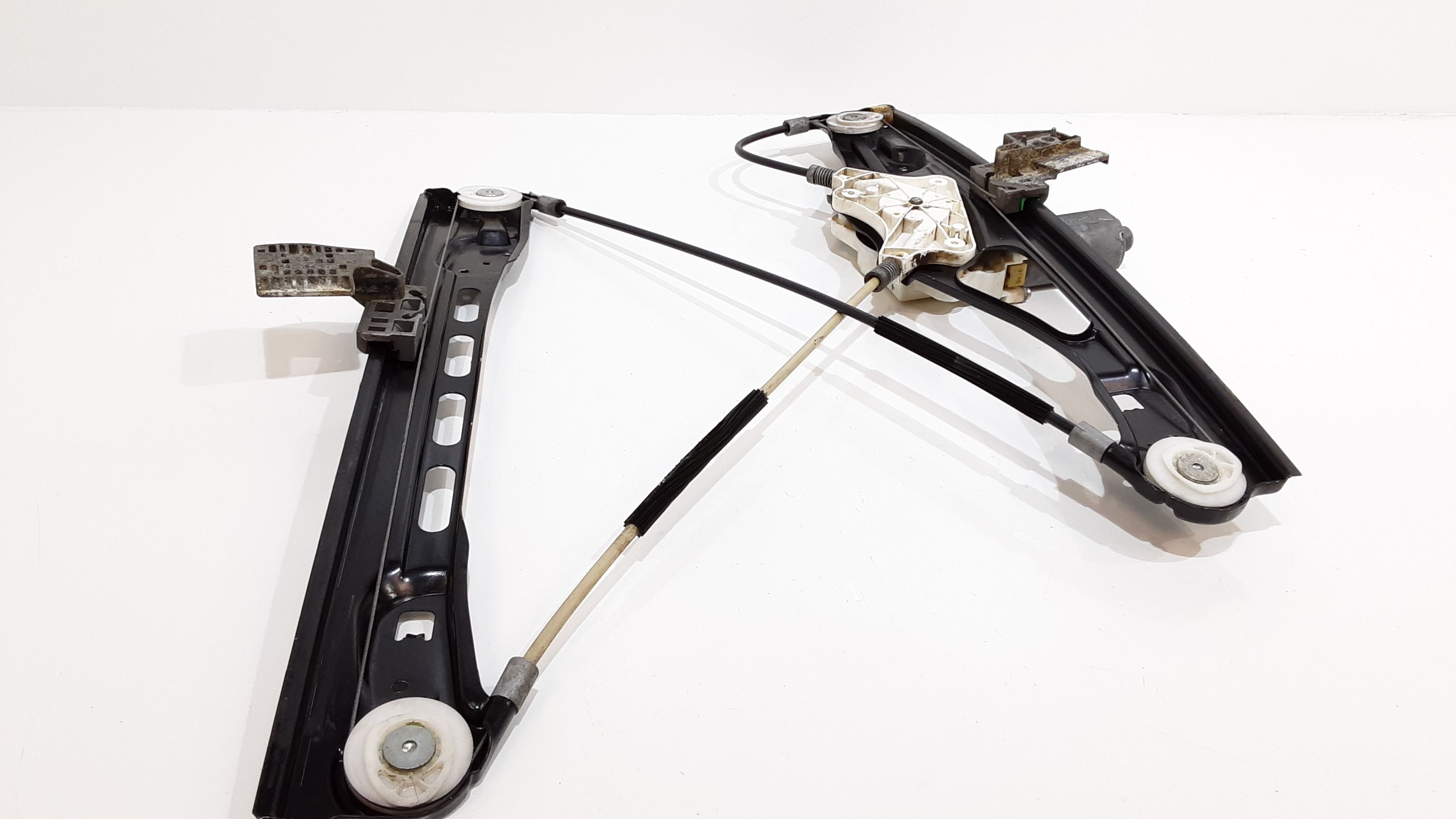 Cremagliera anteriore sinistra Guida MERCEDES Classe E Berlina W211