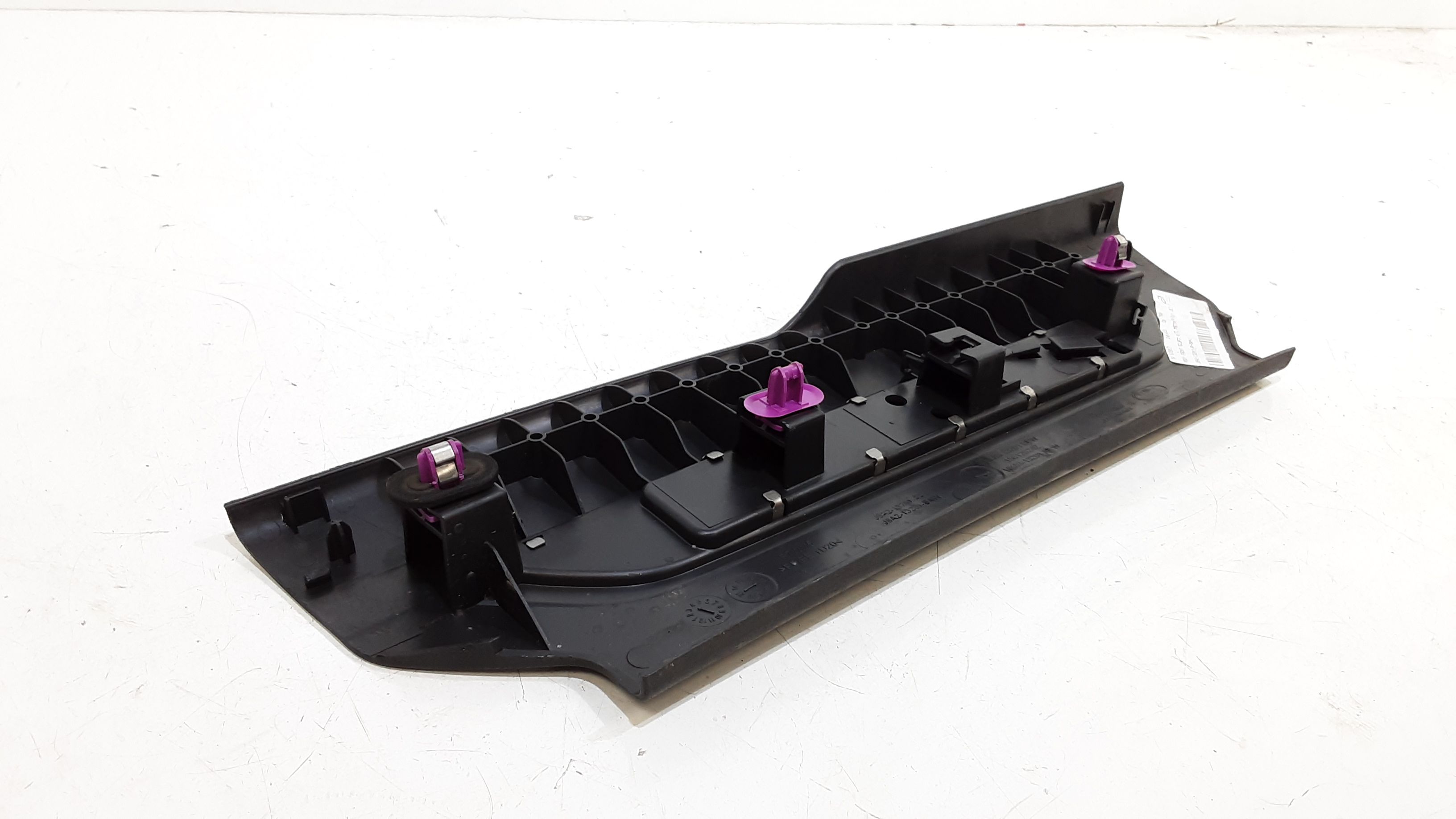 Batticalcagno anteriore sinistro LAND ROVER Range Rover Velar (17>)